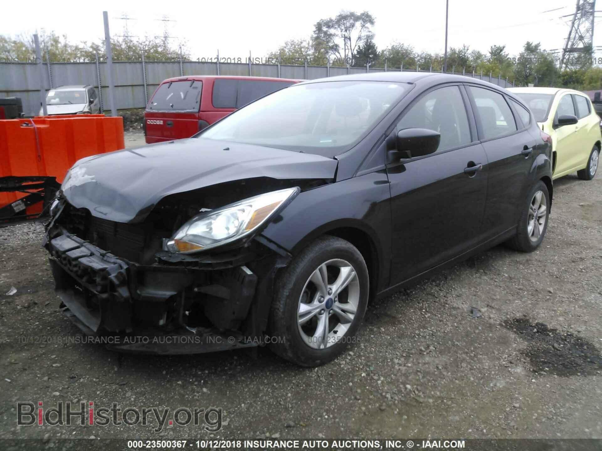 2012 Ford Focus - VIN: 1FAHP3K25CL310698 - Фото 2