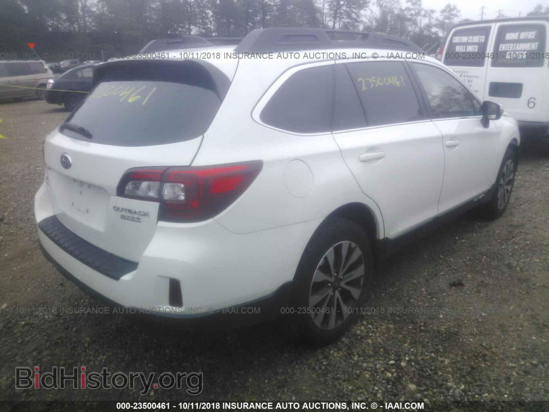 2017 Subaru Outback - VIN: 4S4BSANC5H3263635 - Photo 4