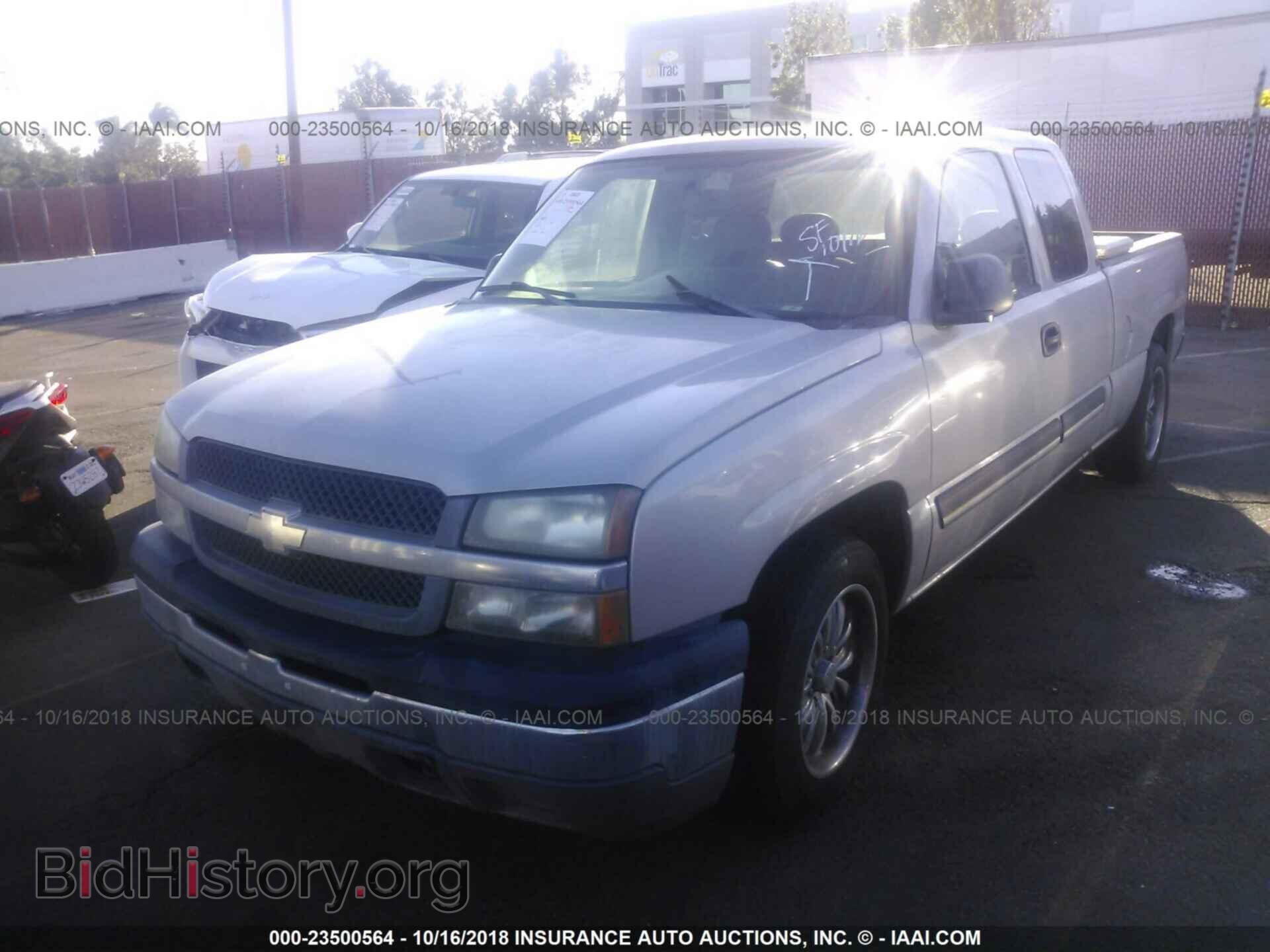 2005 CHEVROLET SILVERADO - VIN: 2GCEC19V251398874 - Фото 2