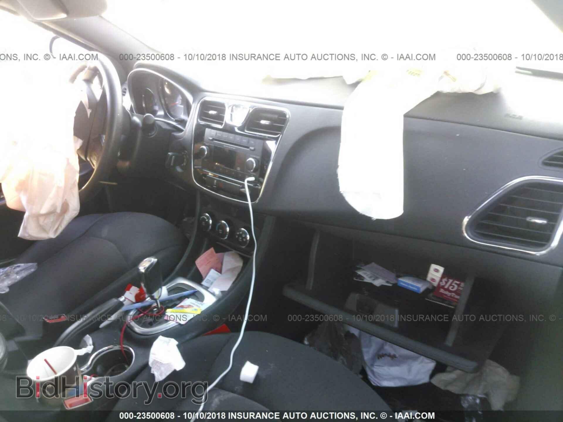 2013 Chrysler 200 - VIN: 1C3CCBAB0DN606413 - Photo 5