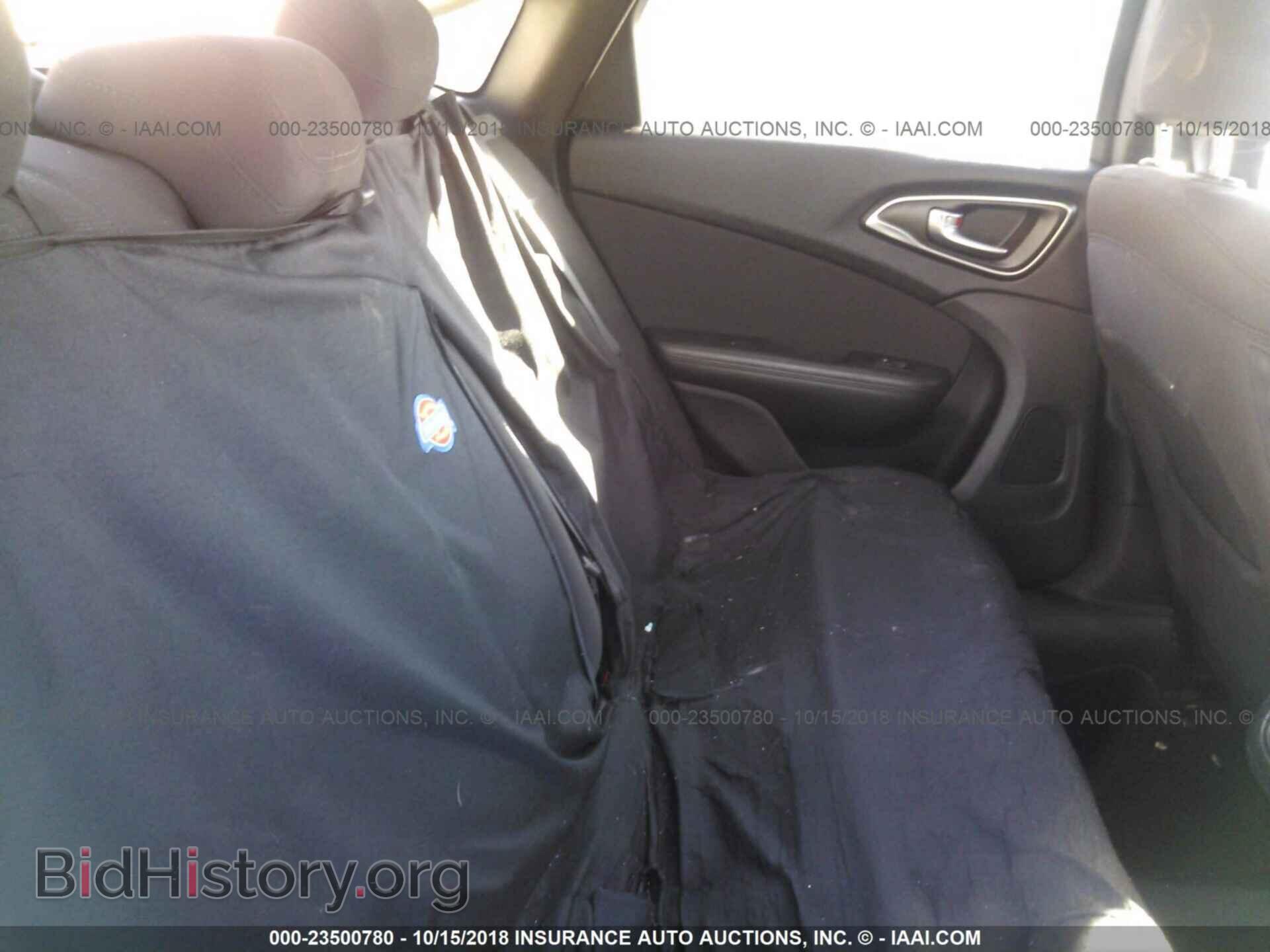 2015 CHRYSLER 200 - VIN: 1C3CCCAB3FN747288 - Photo 8