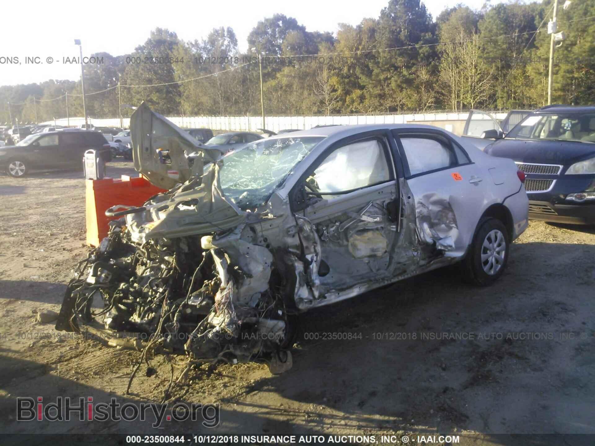 2011 Toyota Corolla - VIN: 2T1BU4EE7BC554945 - Фото 2