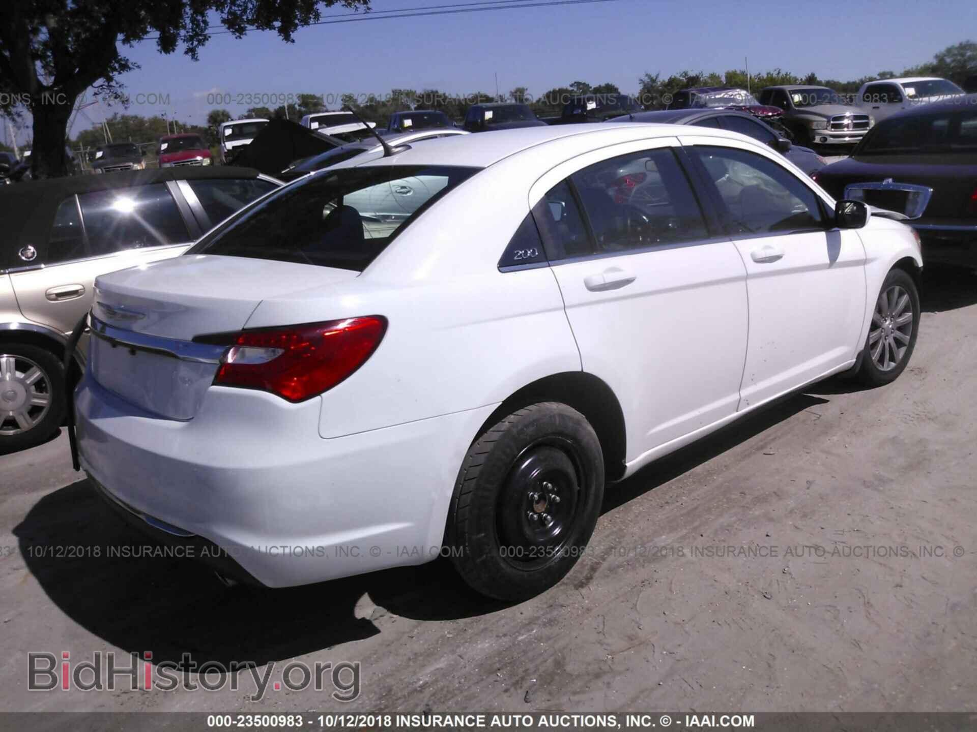 2014 CHRYSLER 200 - VIN: 1C3CCBBG3EN114440 - Photo 4