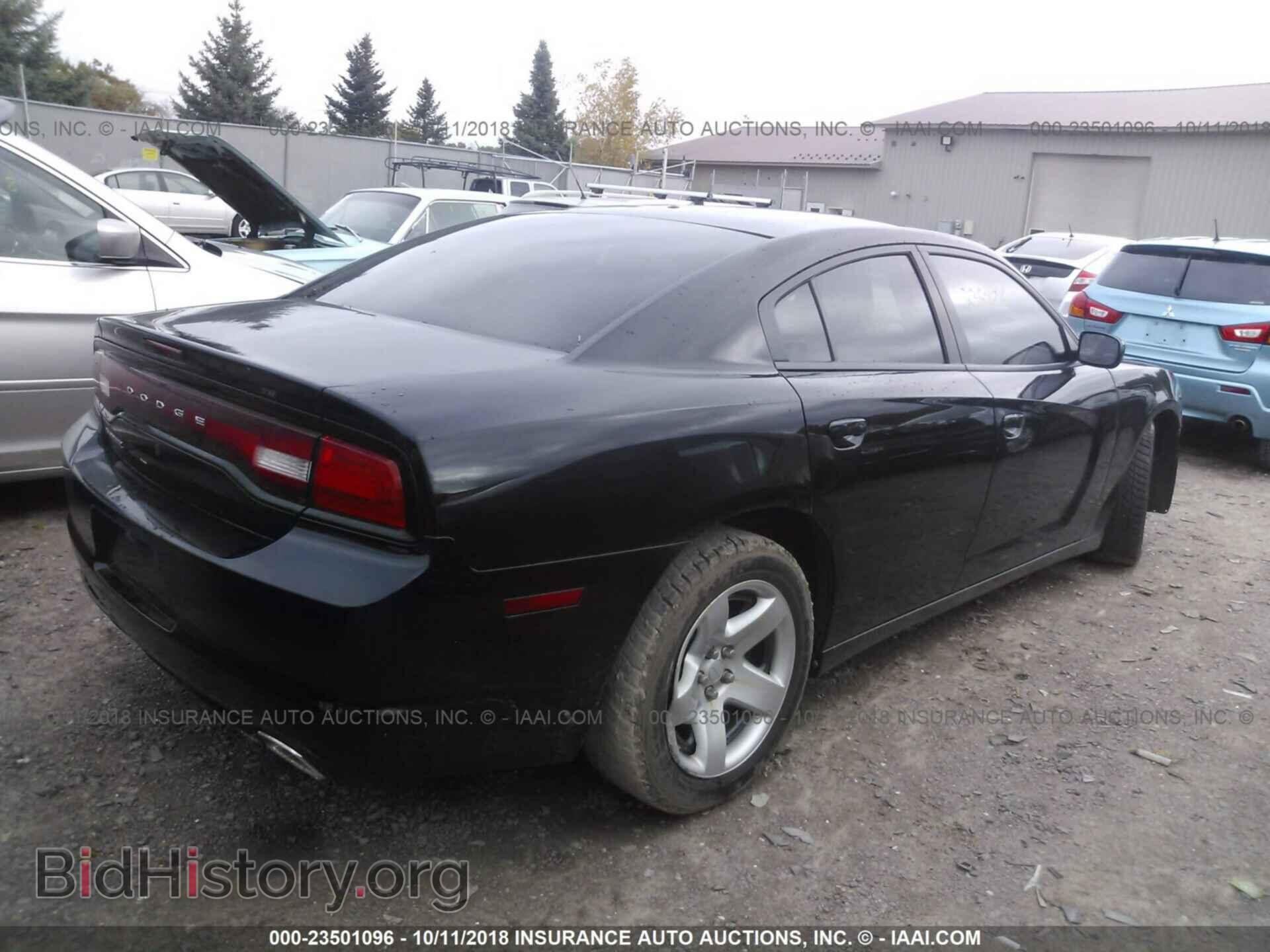 2012 Dodge Charger - VIN: 2C3CDXAT2CH126609 - Фото 4