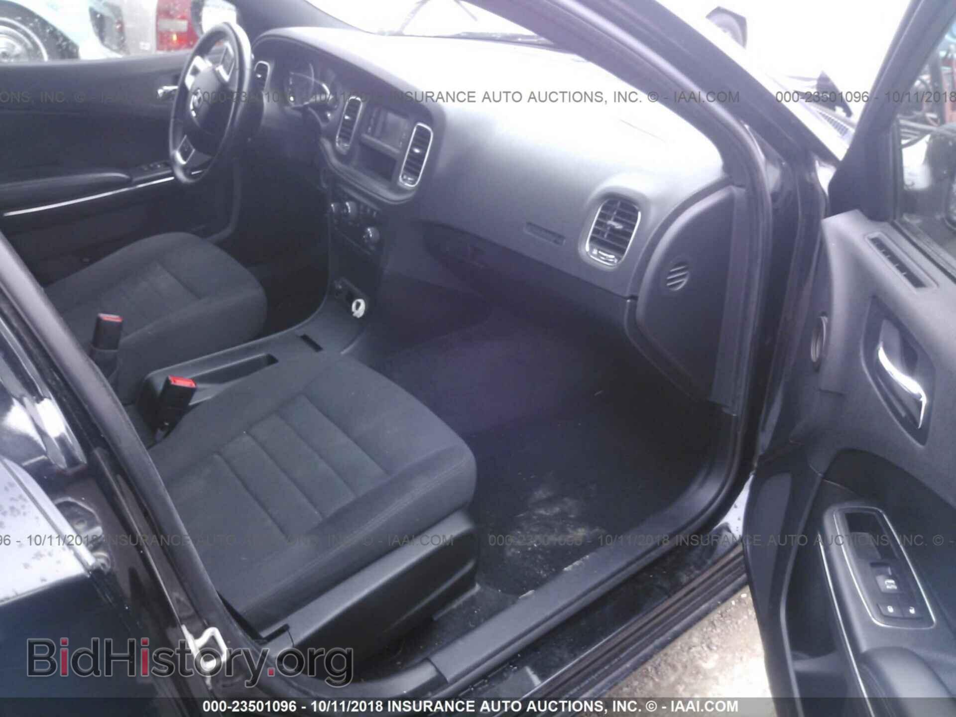 2012 Dodge Charger - VIN: 2C3CDXAT2CH126609 - Фото 5