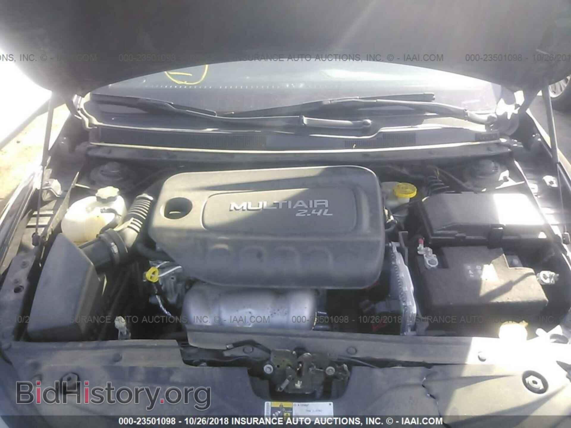 2015 CHRYSLER 200 - VIN: 1C3CCCAB2FN629765 - Фото 10