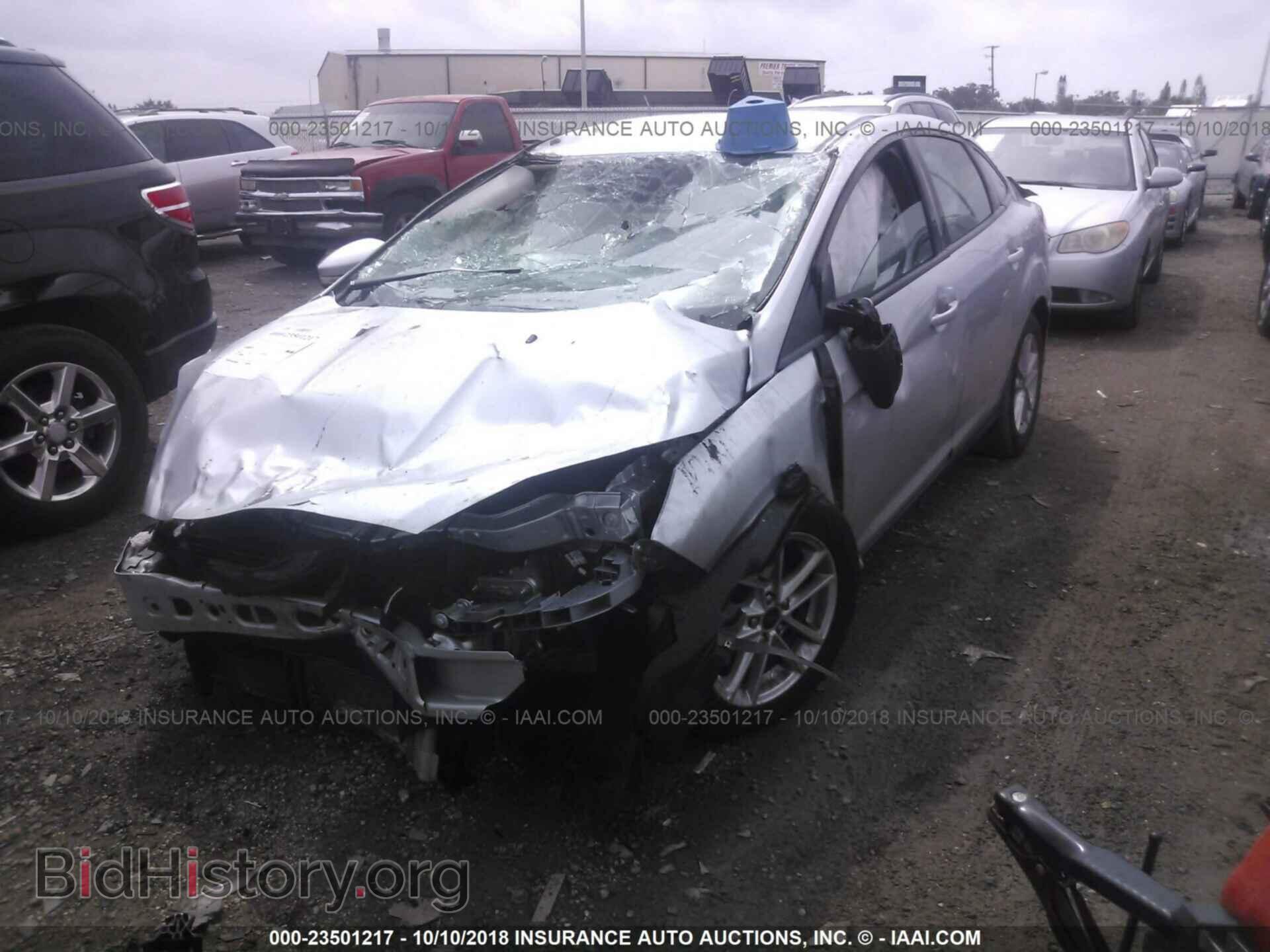 2016 Ford Focus - VIN: 1FADP3F29GL344898 - Фото 2