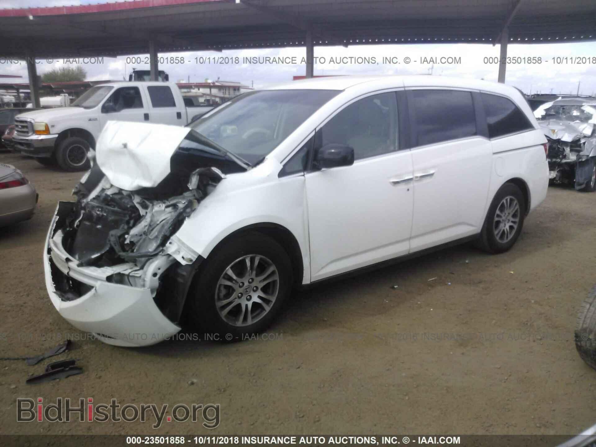 2012 Honda Odyssey - VIN: 5FNRL5H43CB063392 - Фото 2