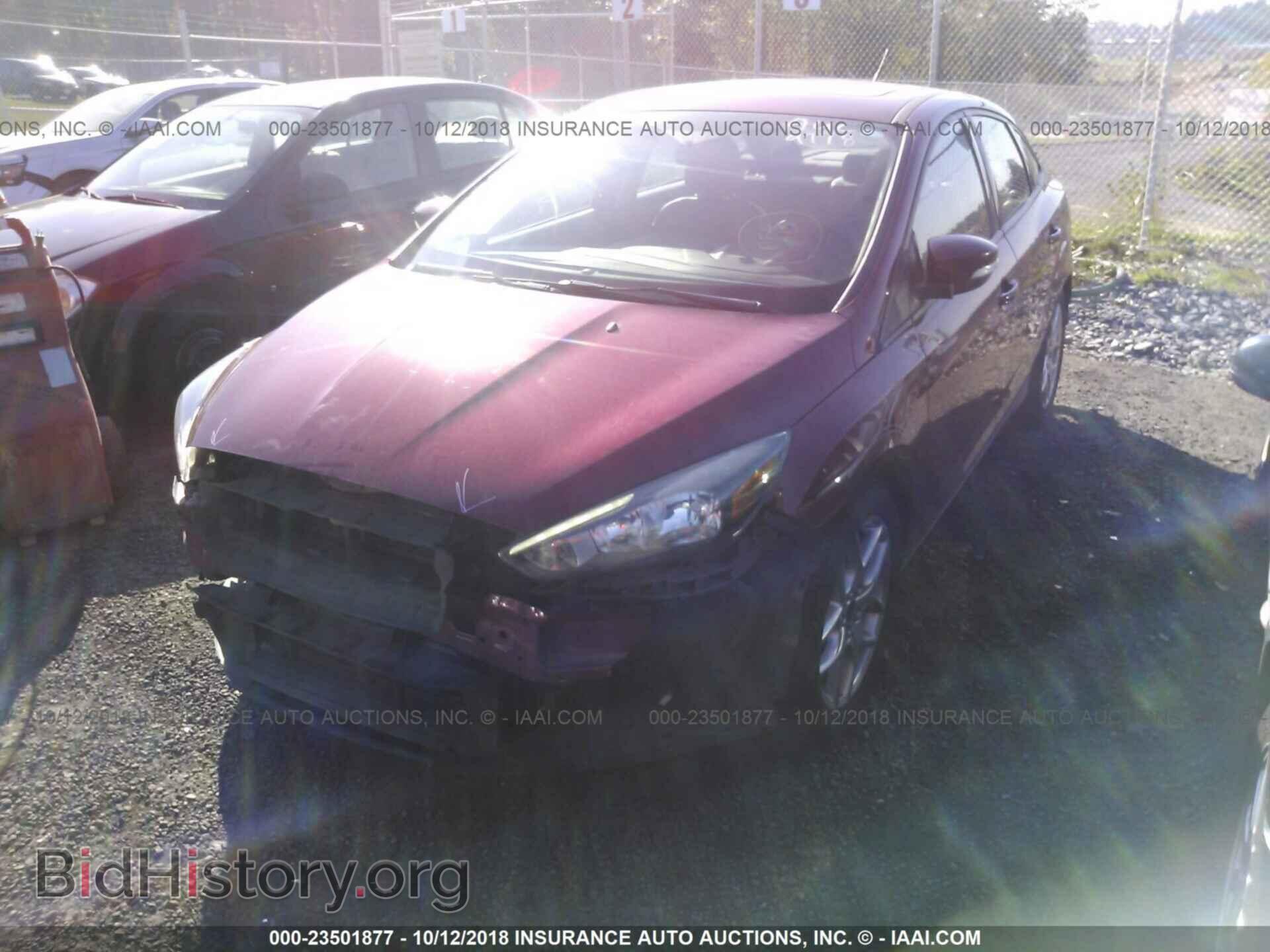 2015 Ford Focus - VIN: 1FADP3F20FL222316 - Photo 2