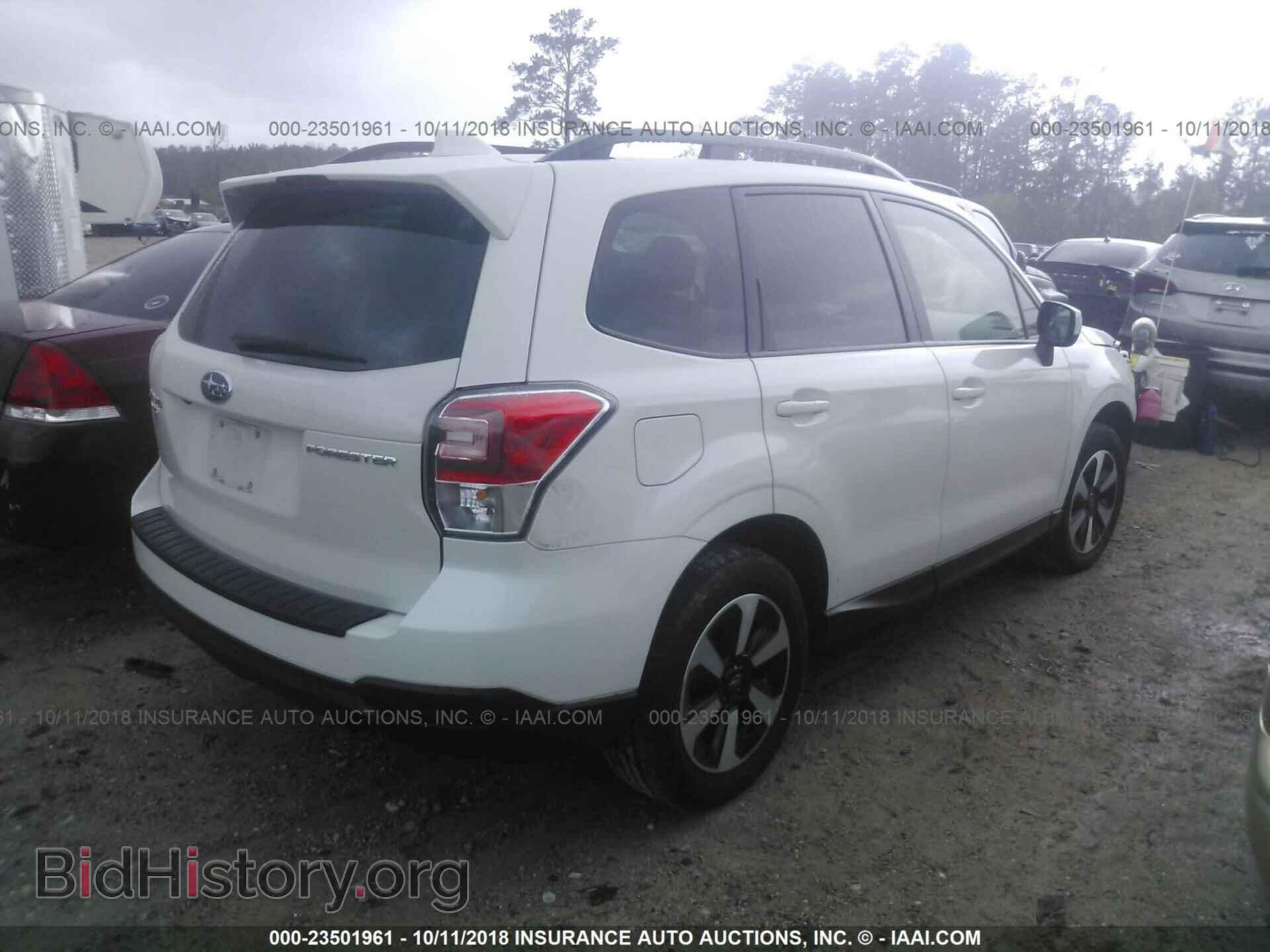 2018 Subaru Forester - VIN: JF2SJAGC8JH478778 - Фото 4