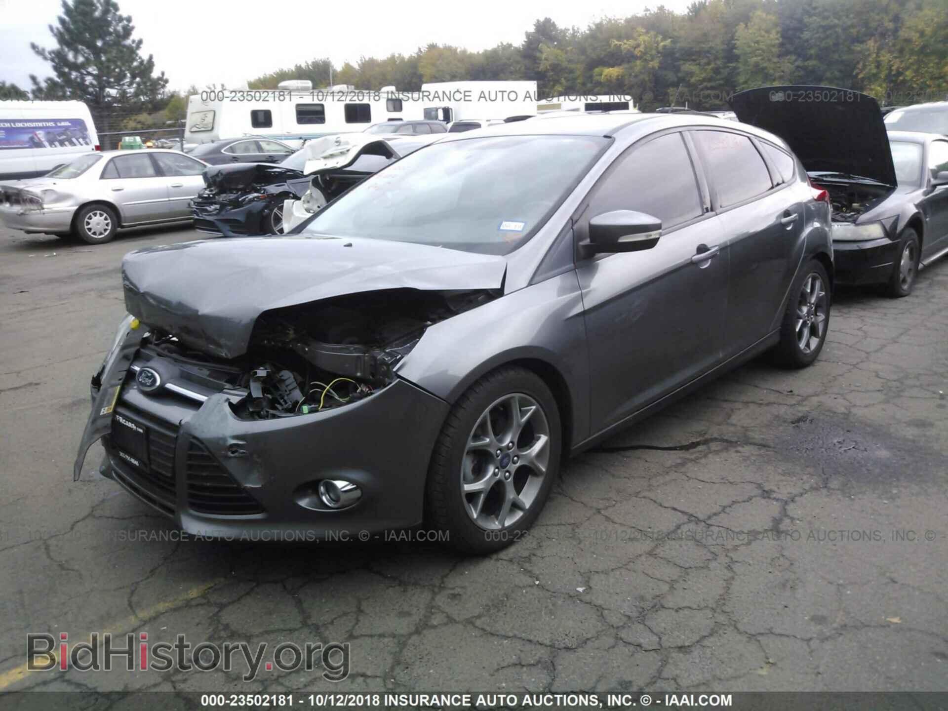 2014 Ford Focus - VIN: 1FADP3K23EL198517 - Фото 2
