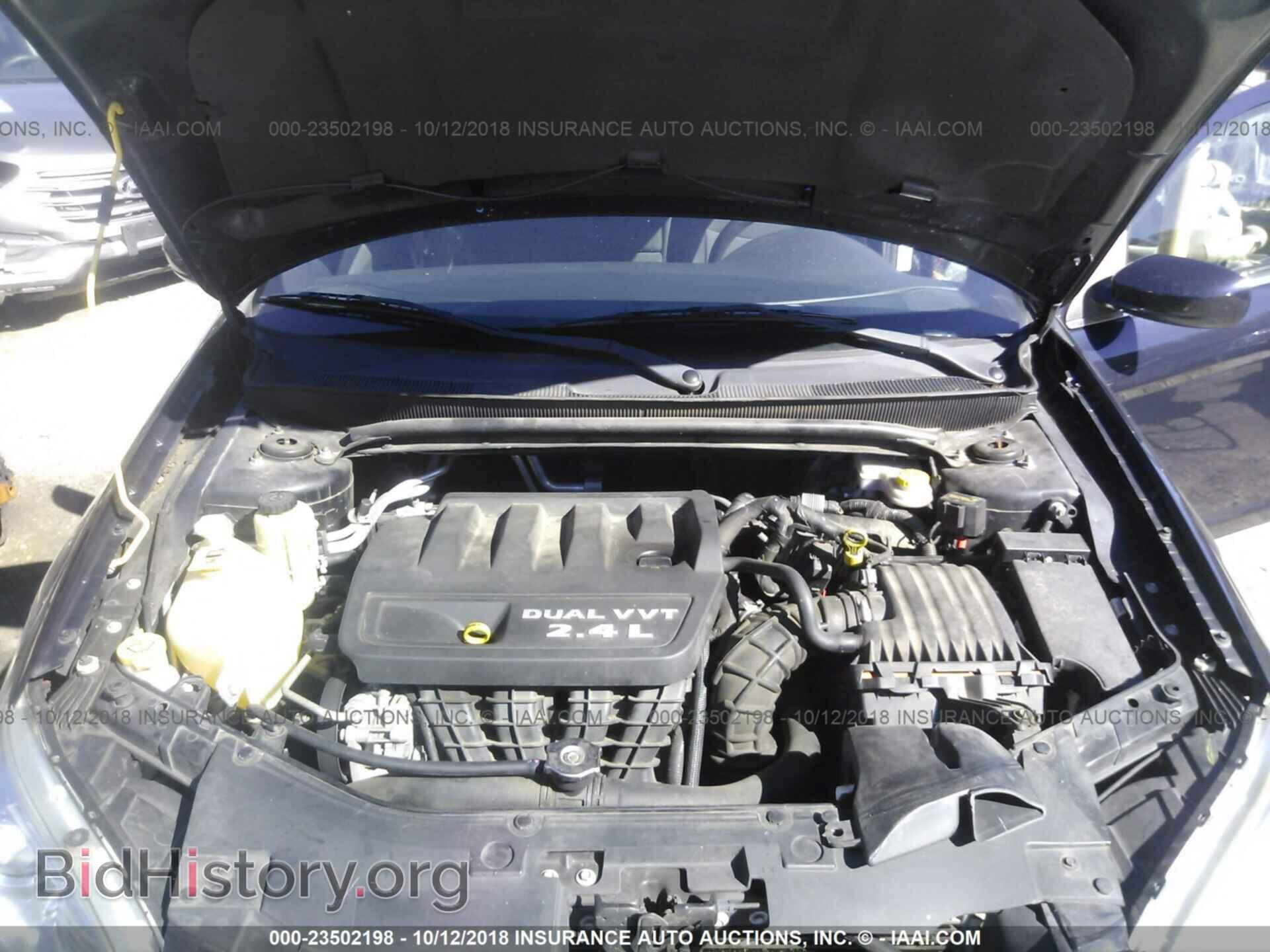 2012 Chrysler 200 - VIN: 1C3CCBAB1CN145270 - Фото 10