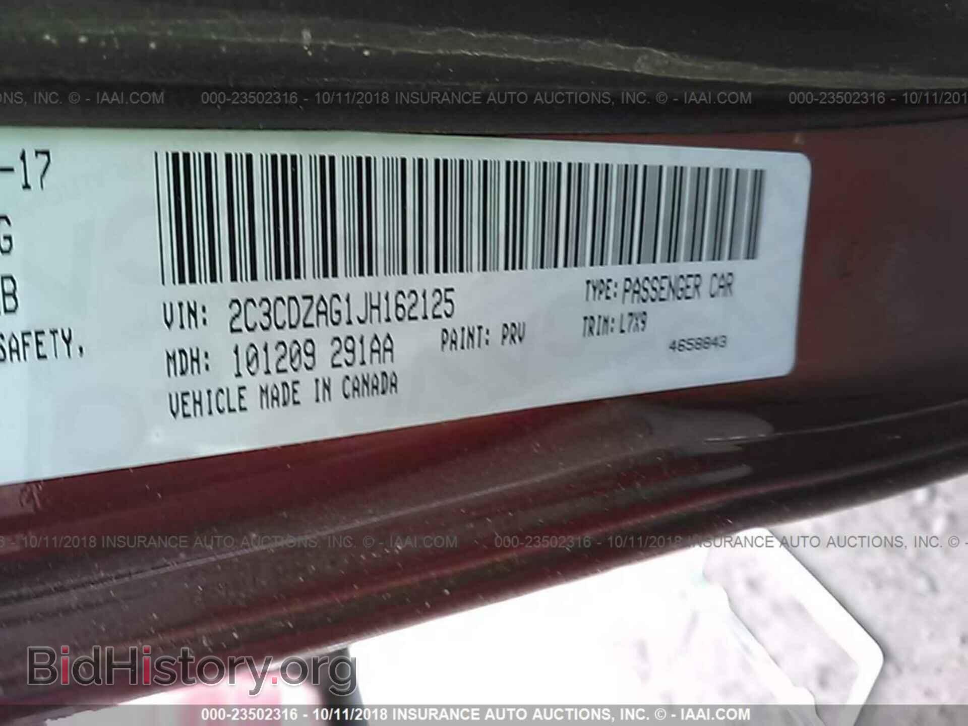 2018 Dodge Challenger - VIN: 2C3CDZAG1JH162125 - Photo 9