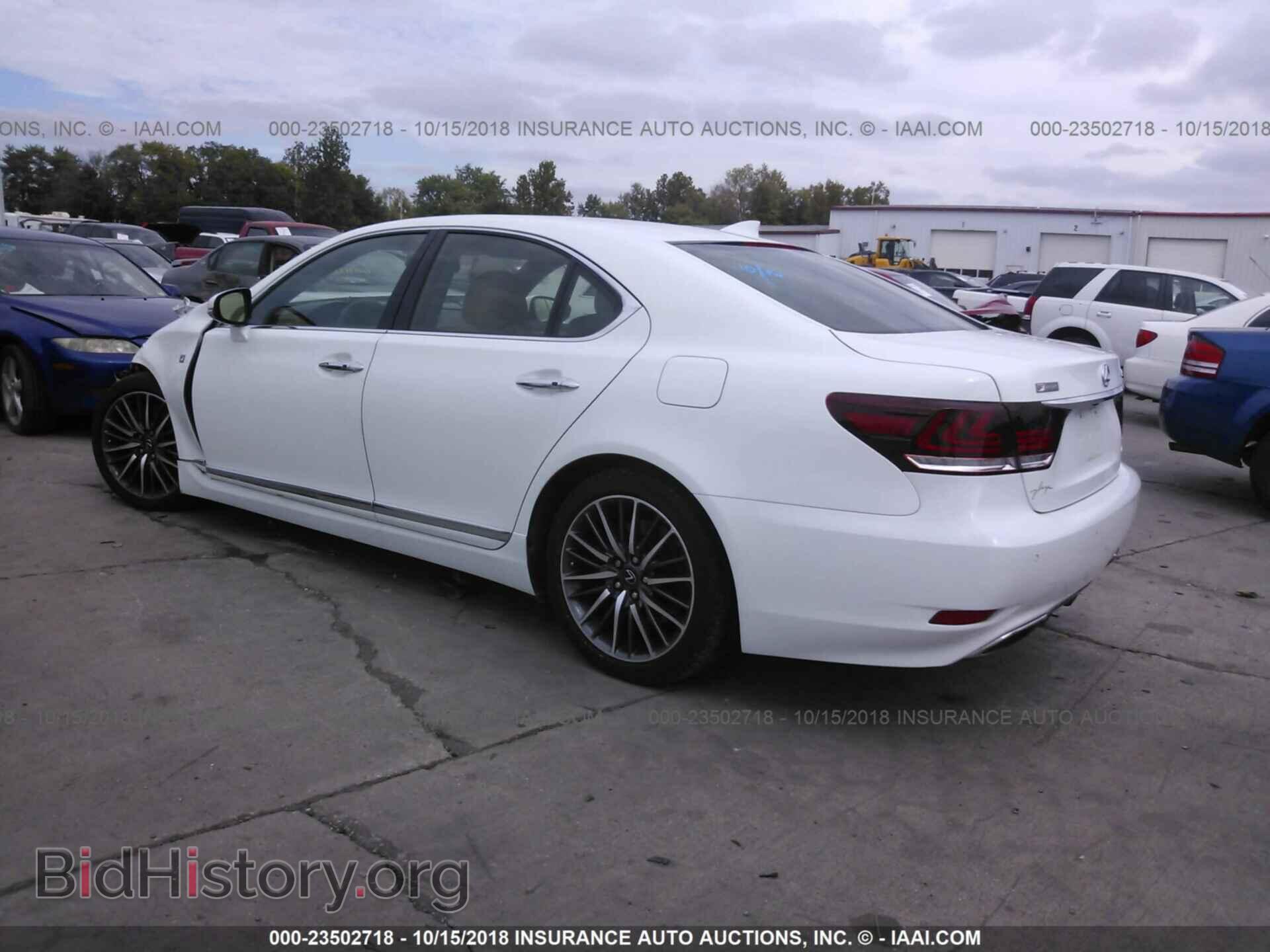 2016 Lexus Ls - VIN: JTHCL5EF6G5026371 - Photo 3