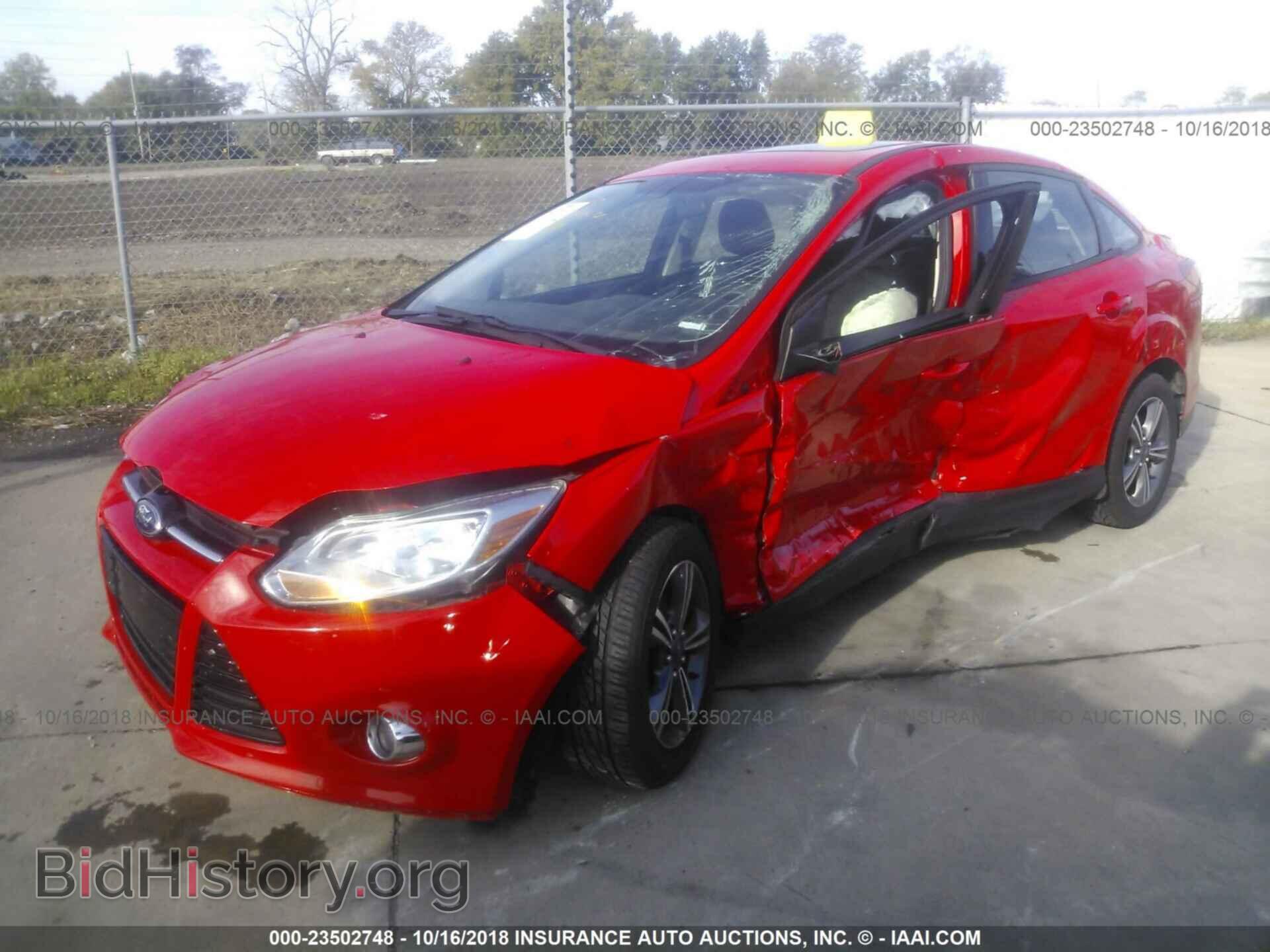 2012 Ford Focus - VIN: 1FAHP3F27CL362103 - Photo 2