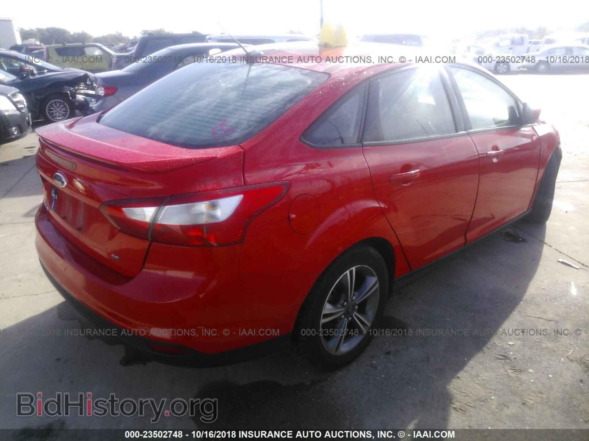 2012 Ford Focus - VIN: 1FAHP3F27CL362103 - Photo 4