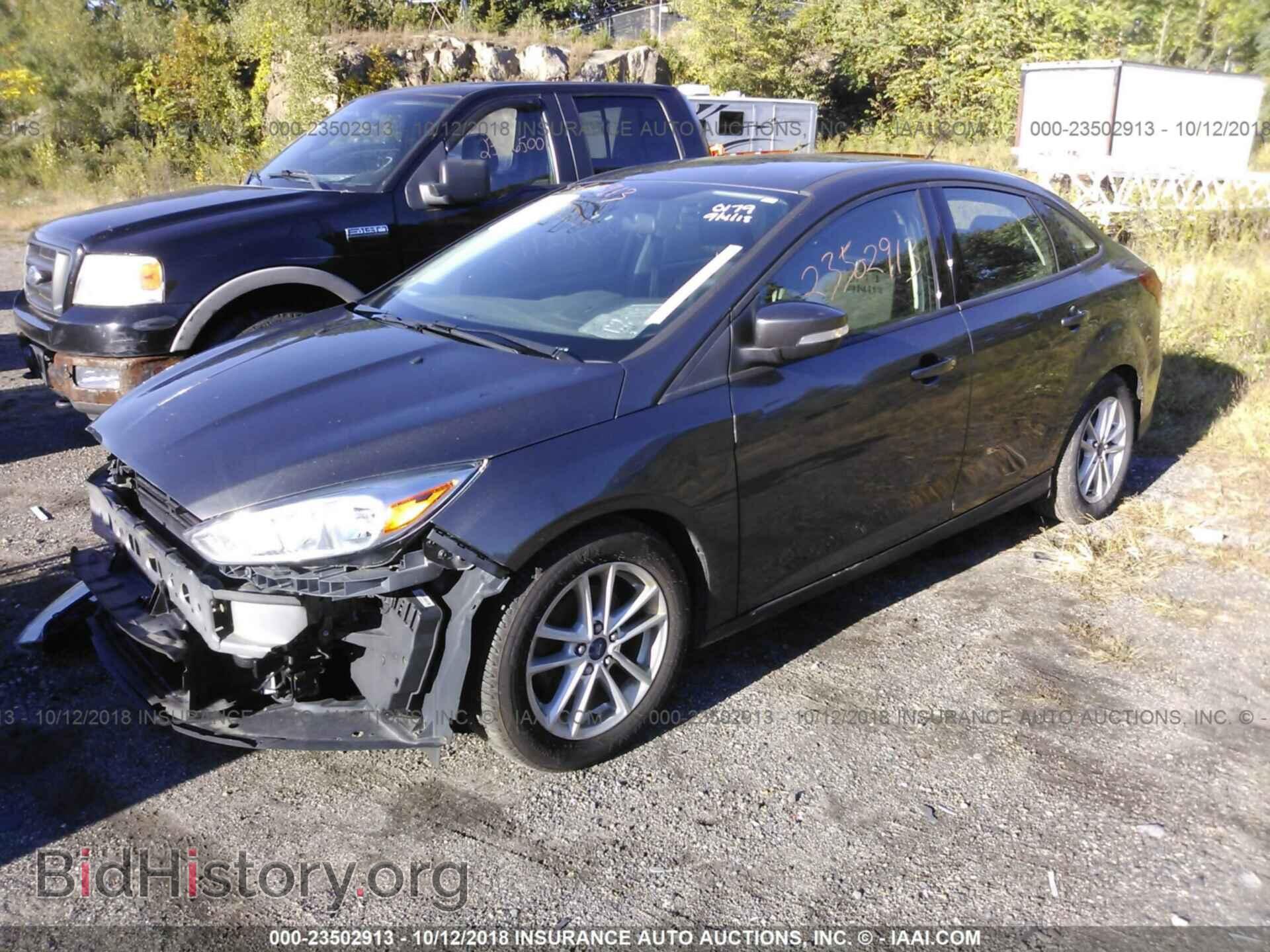 2015 Ford Focus - VIN: 1FADP3F21FL343145 - Фото 2