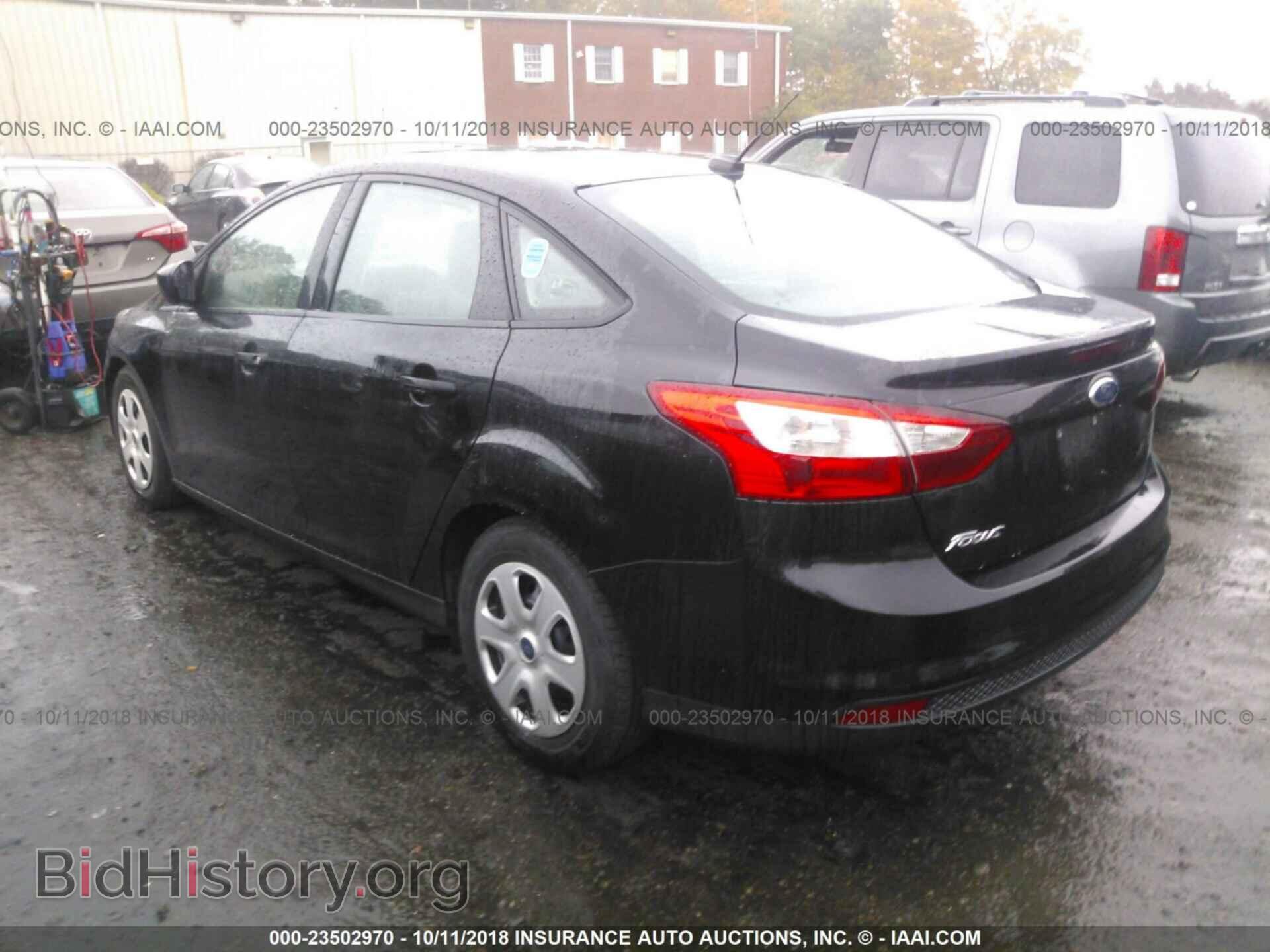 2014 Ford Focus - VIN: 1FADP3E29EL344236 - Photo 3