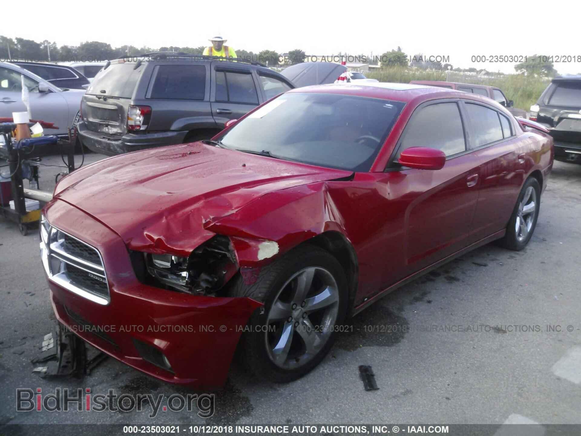 2011 Dodge Charger - VIN: 2B3CL3CG3BH515718 - Фото 2