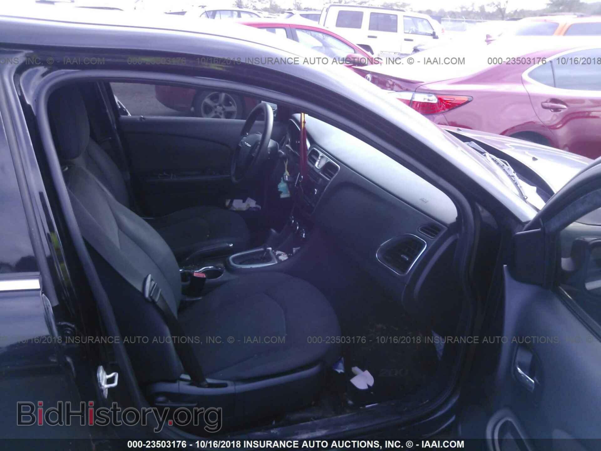 2012 Chrysler 200 - VIN: 1C3CCBABXCN295359 - Фото 5
