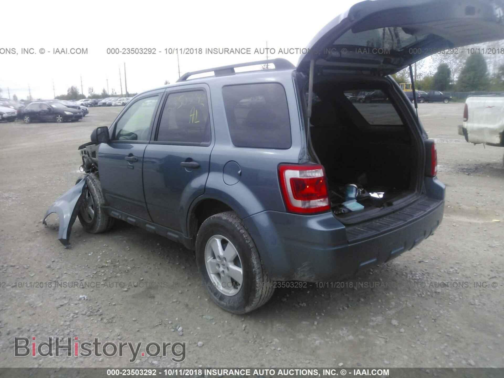 2012 Ford Escape - VIN: 1FMCU0D78CKA82802 - Photo 3