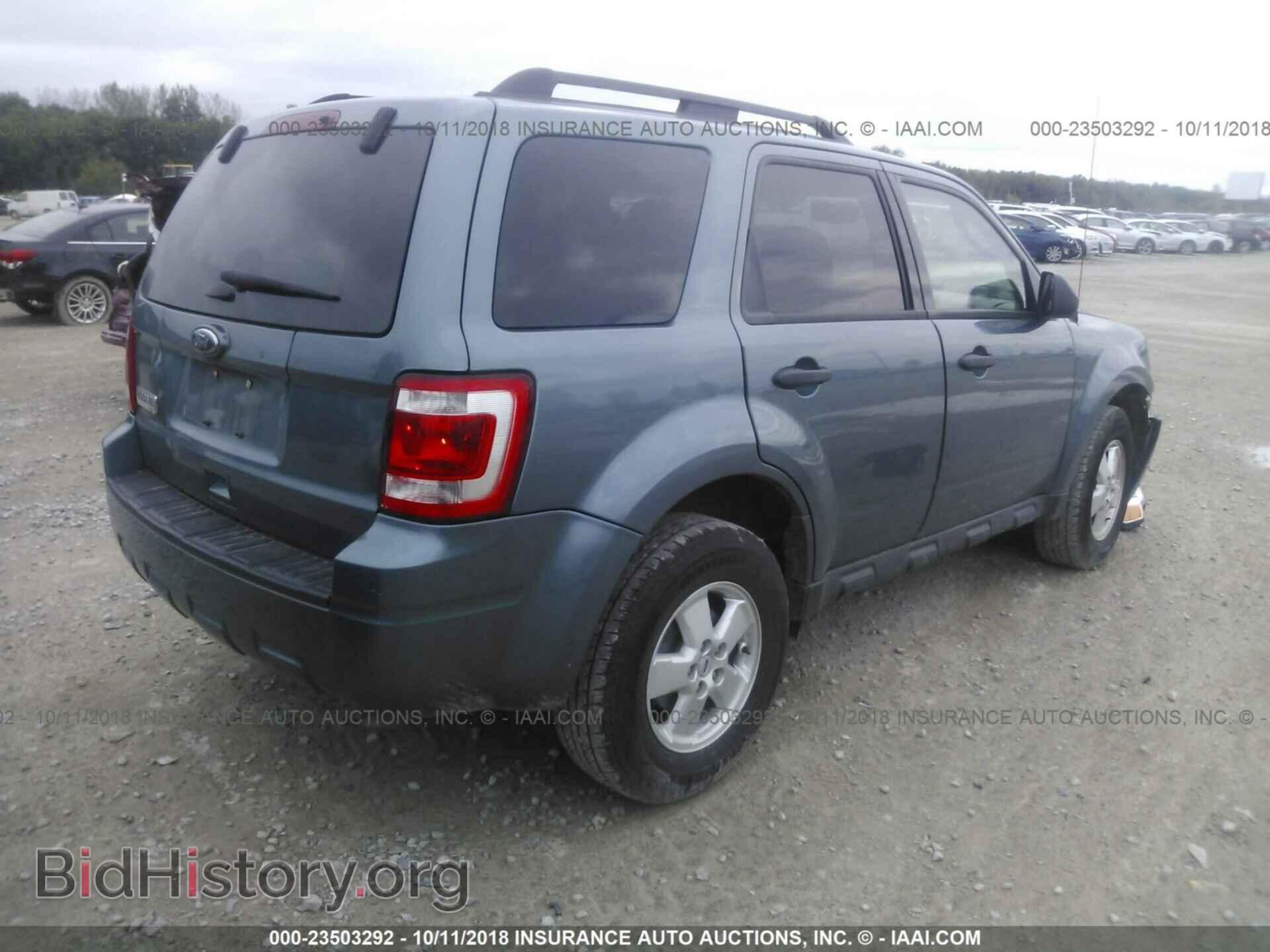 2012 Ford Escape - VIN: 1FMCU0D78CKA82802 - Photo 4