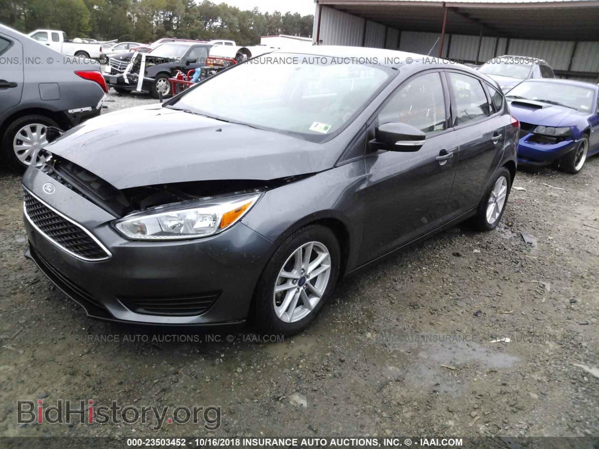 2017 Ford Focus - VIN: 1FADP3K29HL215857 - Photo 2