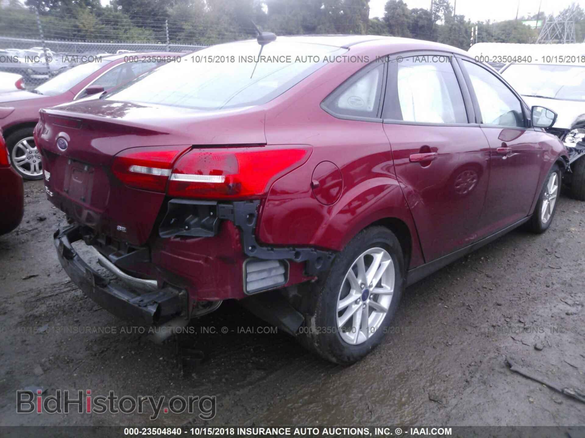 2016 Ford Focus - VIN: 1FADP3F2XGL248665 - Photo 4