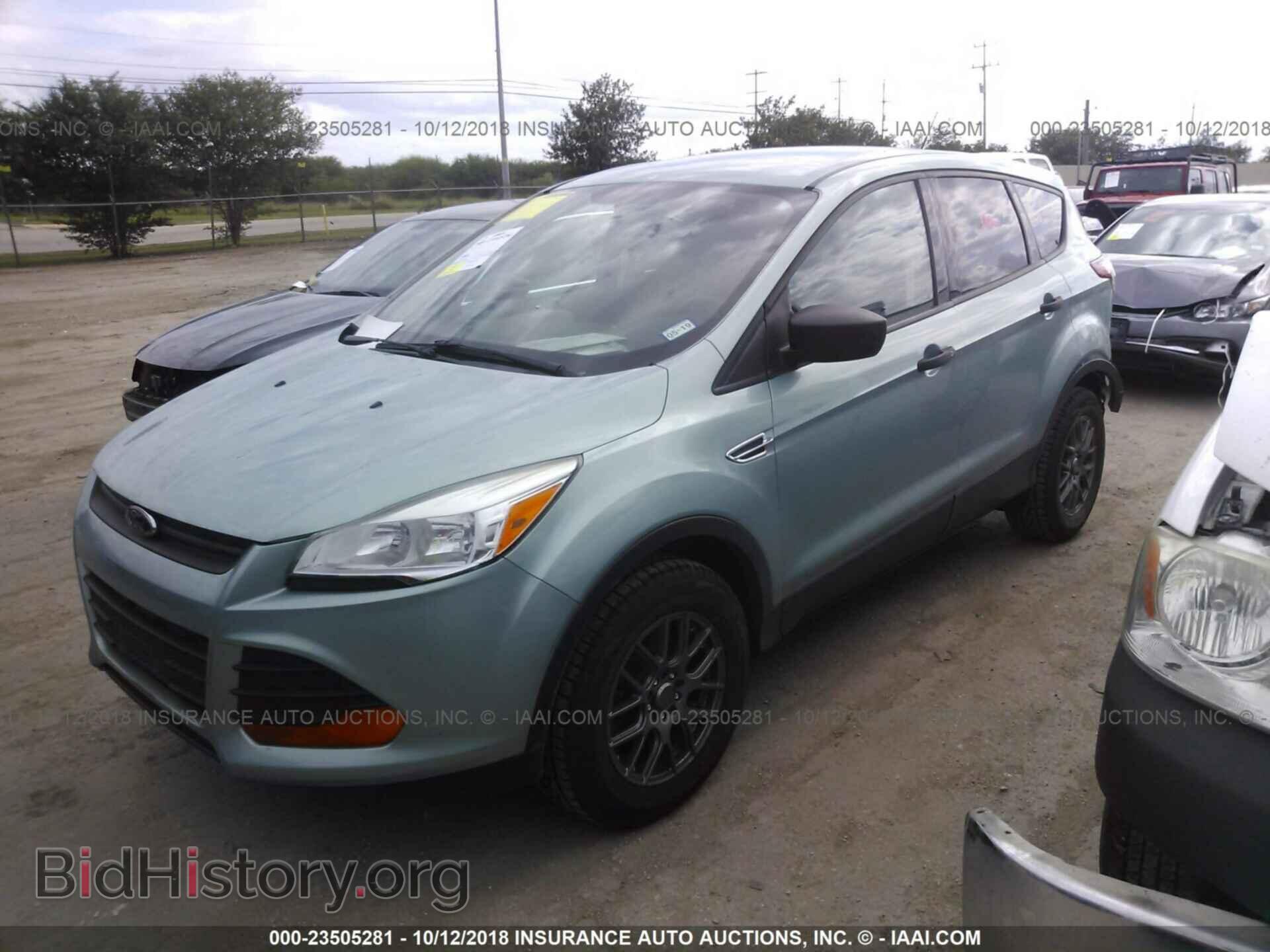 2013 Ford Escape - VIN: 1FMCU0F77DUD68434 - Photo 2