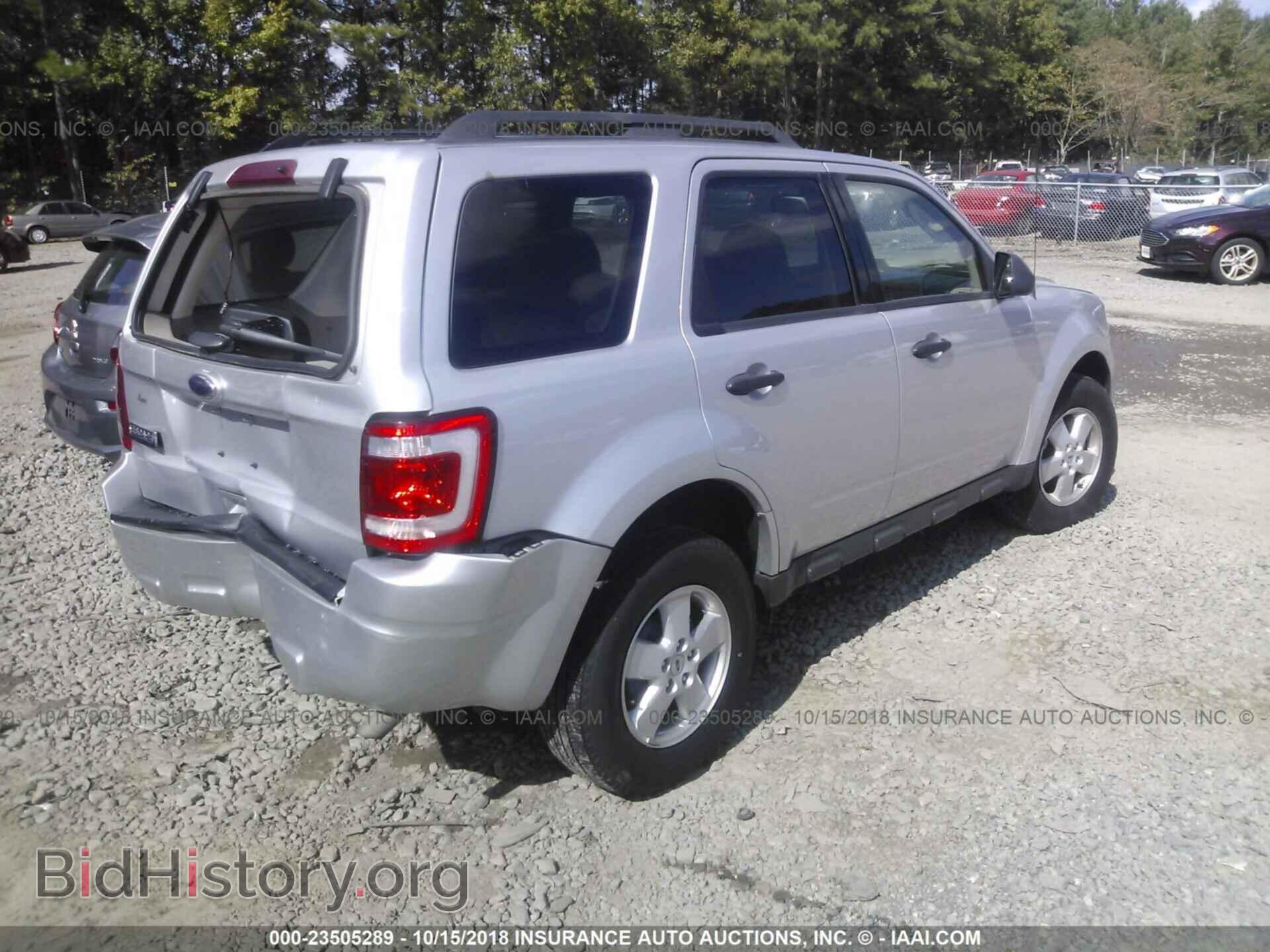 2012 Ford Escape - VIN: 1FMCU0D72CKB10156 - Фото 4