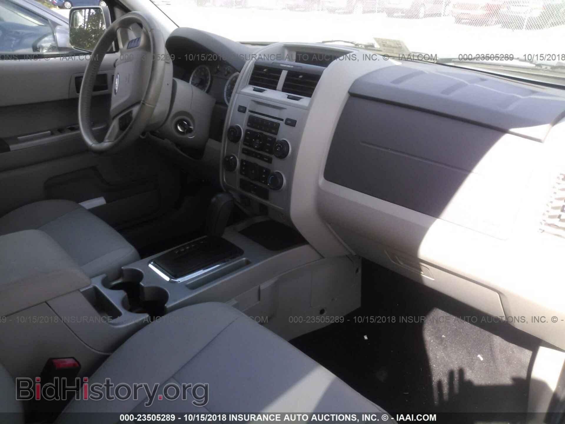 2012 Ford Escape - VIN: 1FMCU0D72CKB10156 - Фото 5