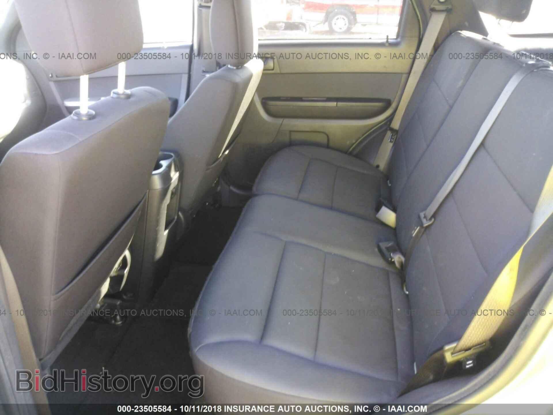 2012 Ford Escape - VIN: 1FMCU0D78CKA29159 - Фото 8