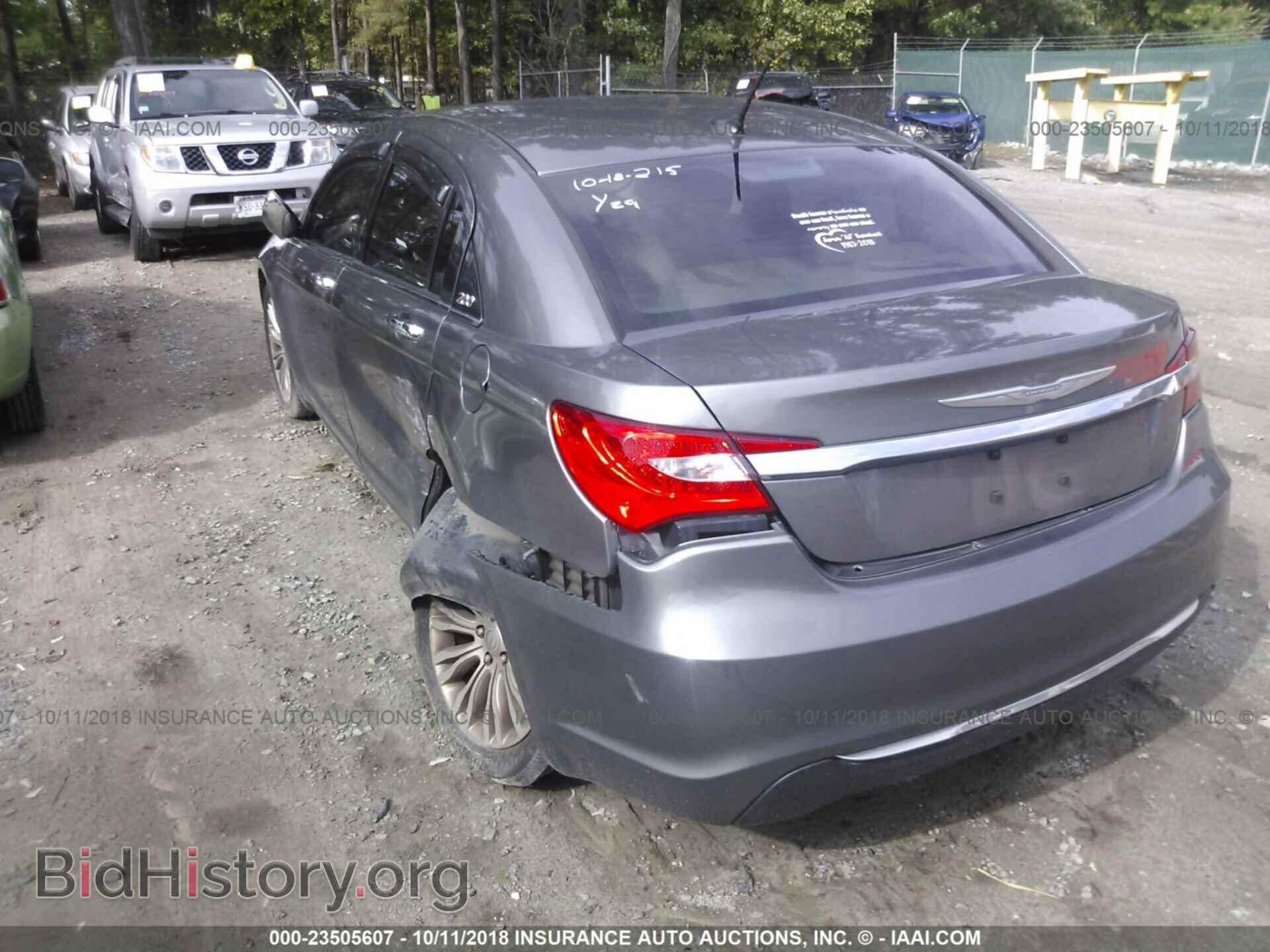 2012 Chrysler 200 - VIN: 1C3CCBCG2CN277513 - Фото 3