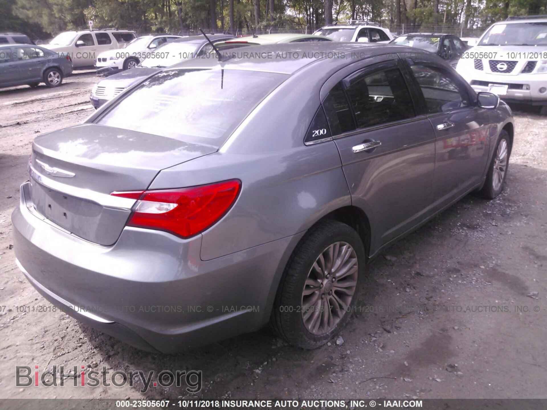 2012 Chrysler 200 - VIN: 1C3CCBCG2CN277513 - Фото 4