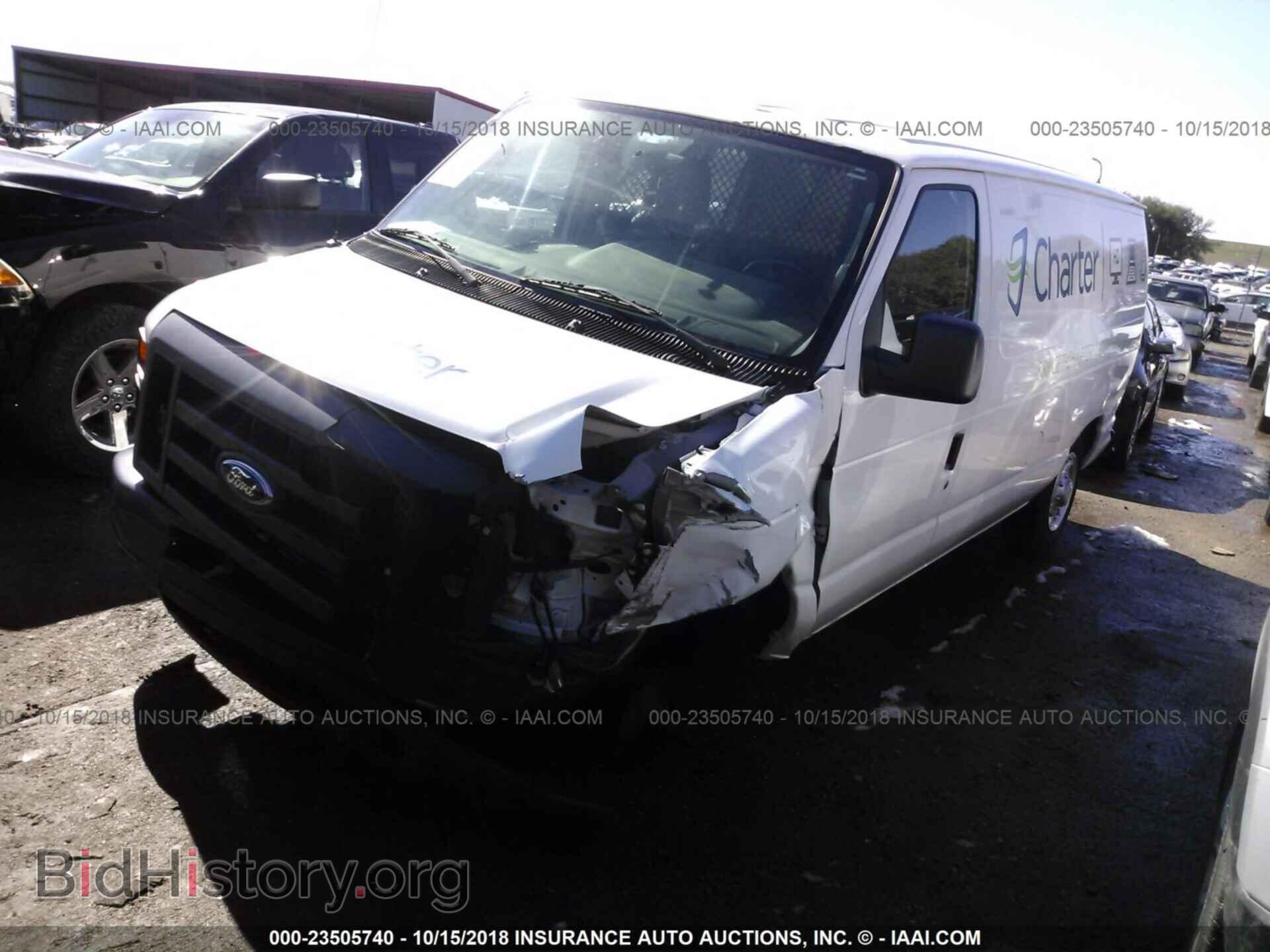 2013 Ford Econoline - VIN: 1FTNE1EW2DDB03526 - Photo 2