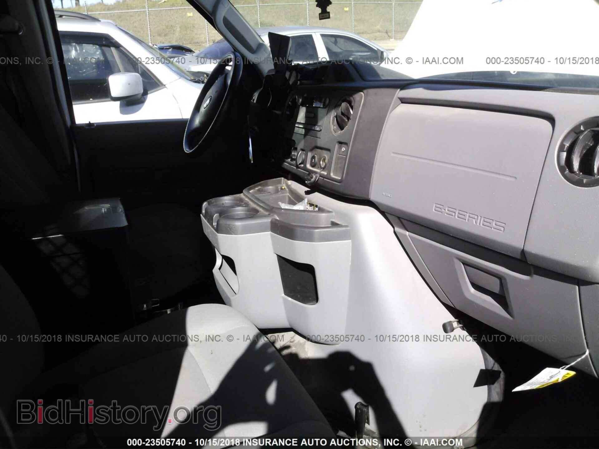 2013 Ford Econoline - VIN: 1FTNE1EW2DDB03526 - Photo 5