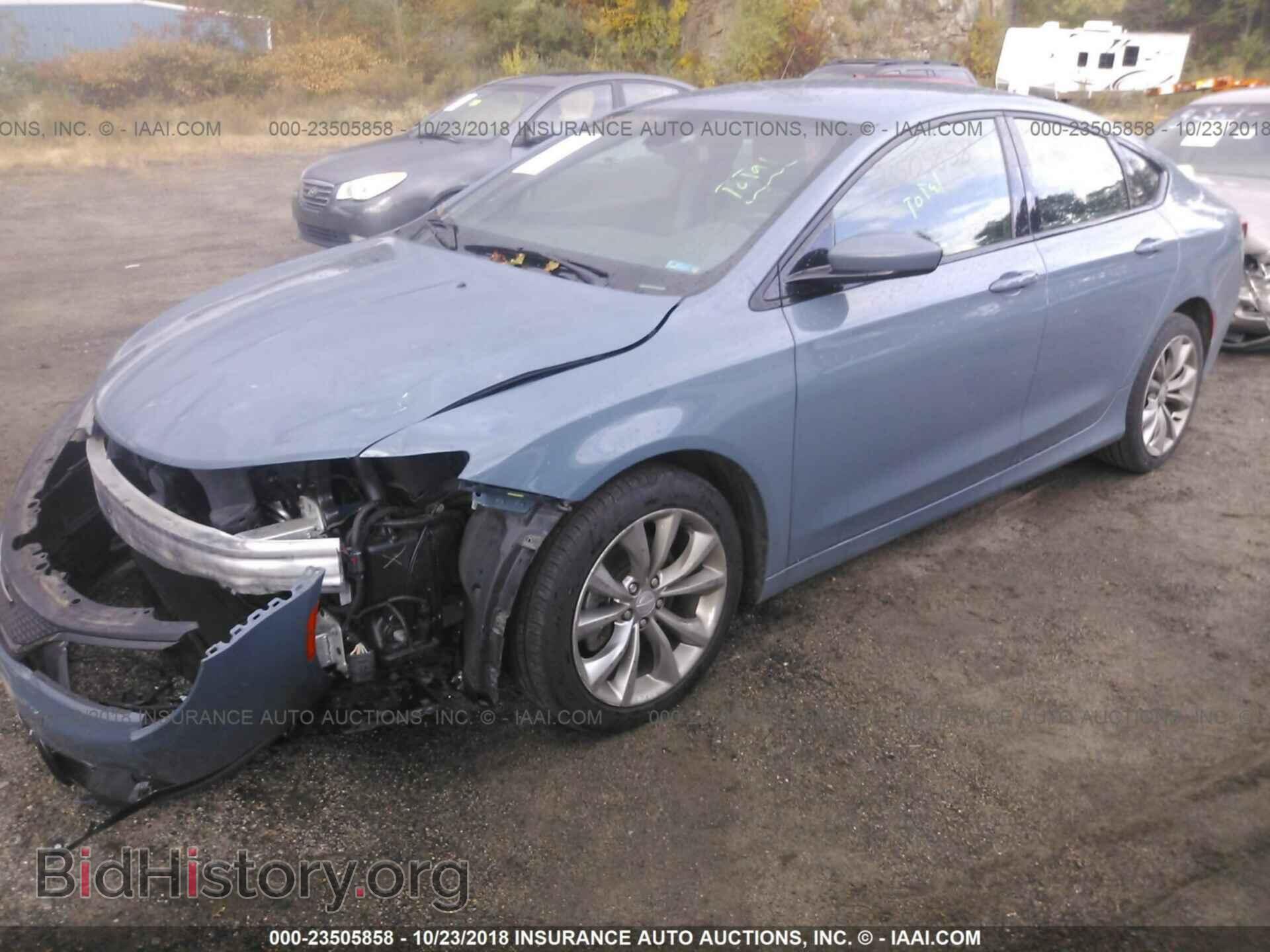 2015 Chrysler 200 - VIN: 1C3CCCBB8FN562488 - Фото 2