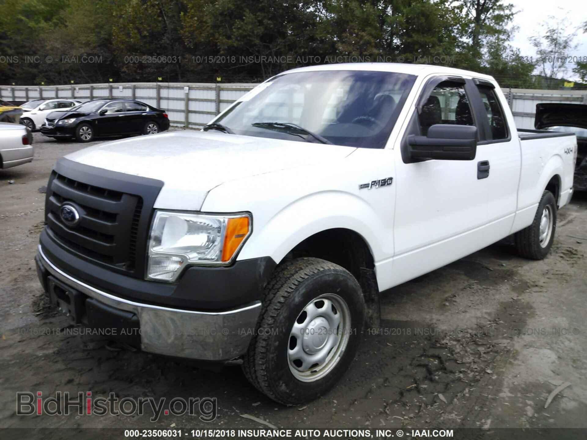 2011 Ford F150 - VIN: 1FTFX1EF2BFA47233 - Photo 2