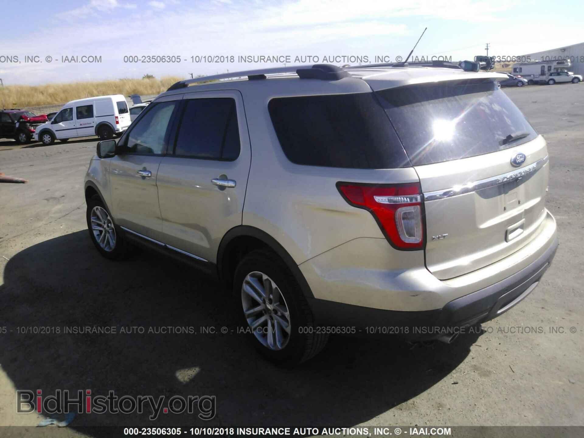 2011 Ford Explorer - VIN: 1FMHK8D88BGA36357 - Фото 3
