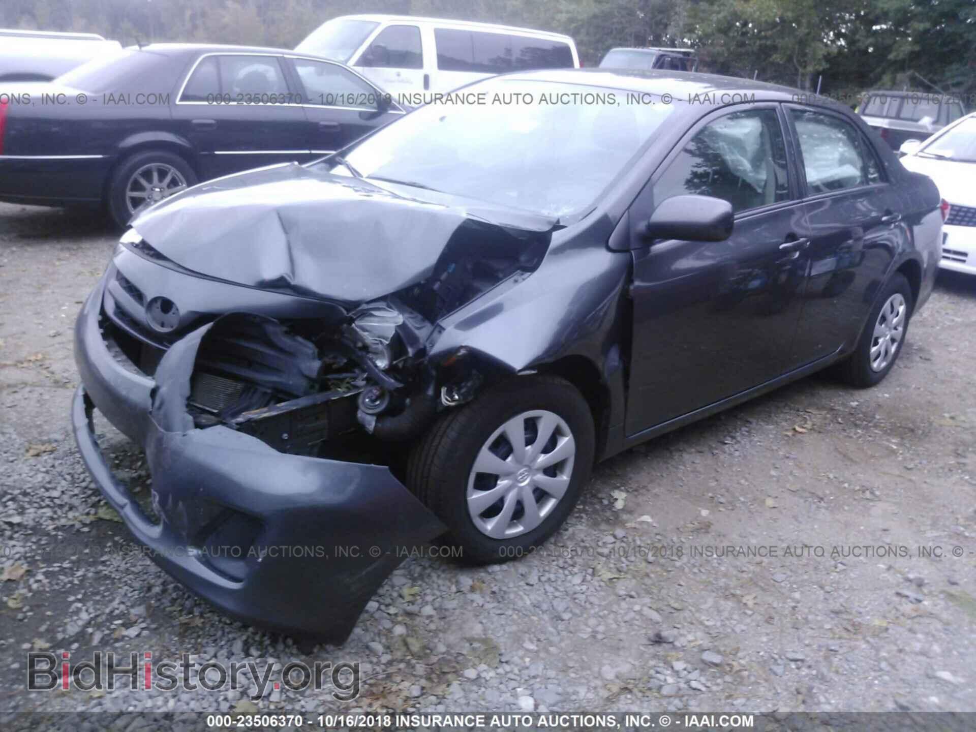 2013 Toyota Corolla - VIN: 2T1BU4EE6DC001075 - Фото 2