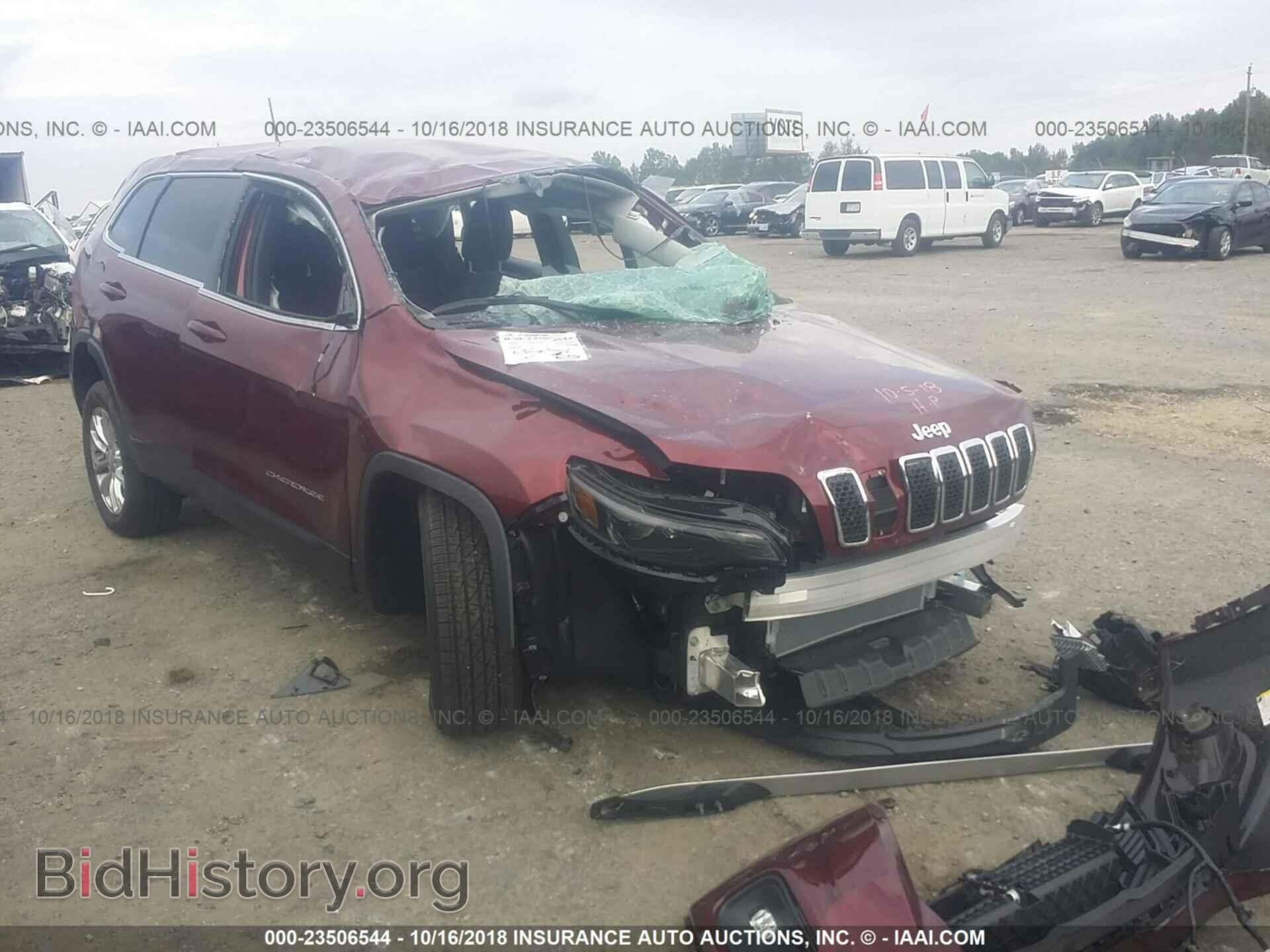 Photo 1C4PJLCB9KD262735 - JEEP CHEROKEE 2019