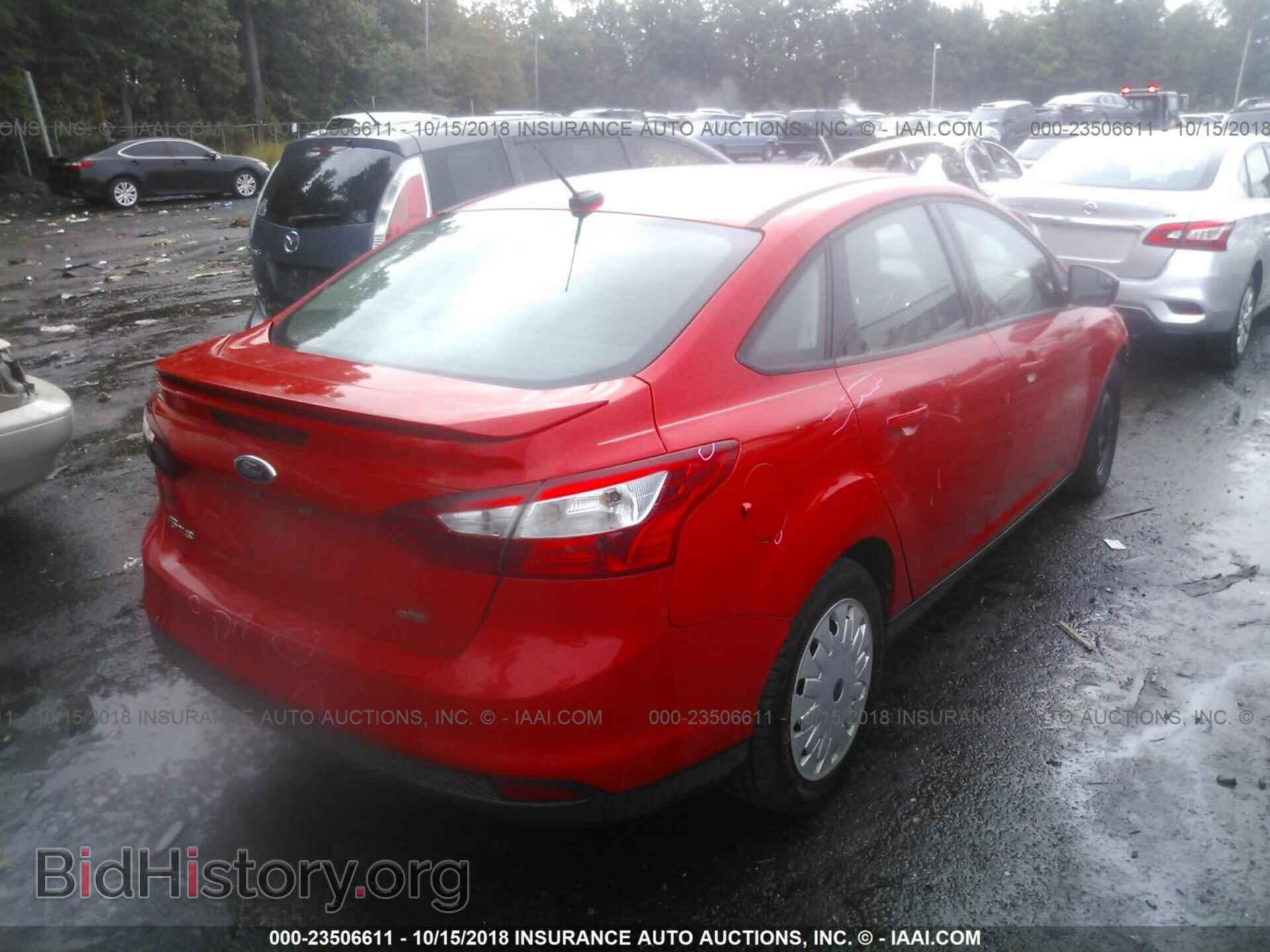 2012 Ford Focus - VIN: 1FAHP3F20CL249738 - Фото 4