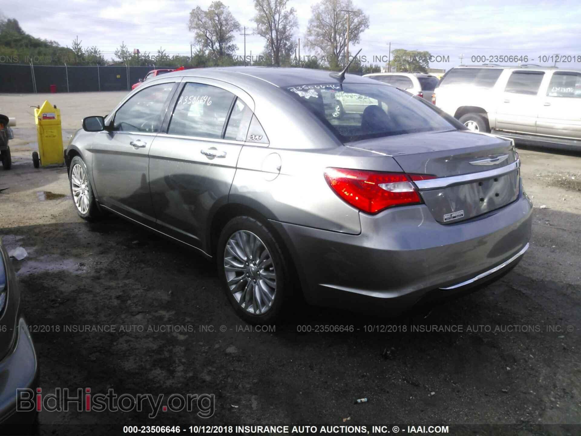 2013 Chrysler 200 - VIN: 1C3CCBCG4DN578527 - Фото 3
