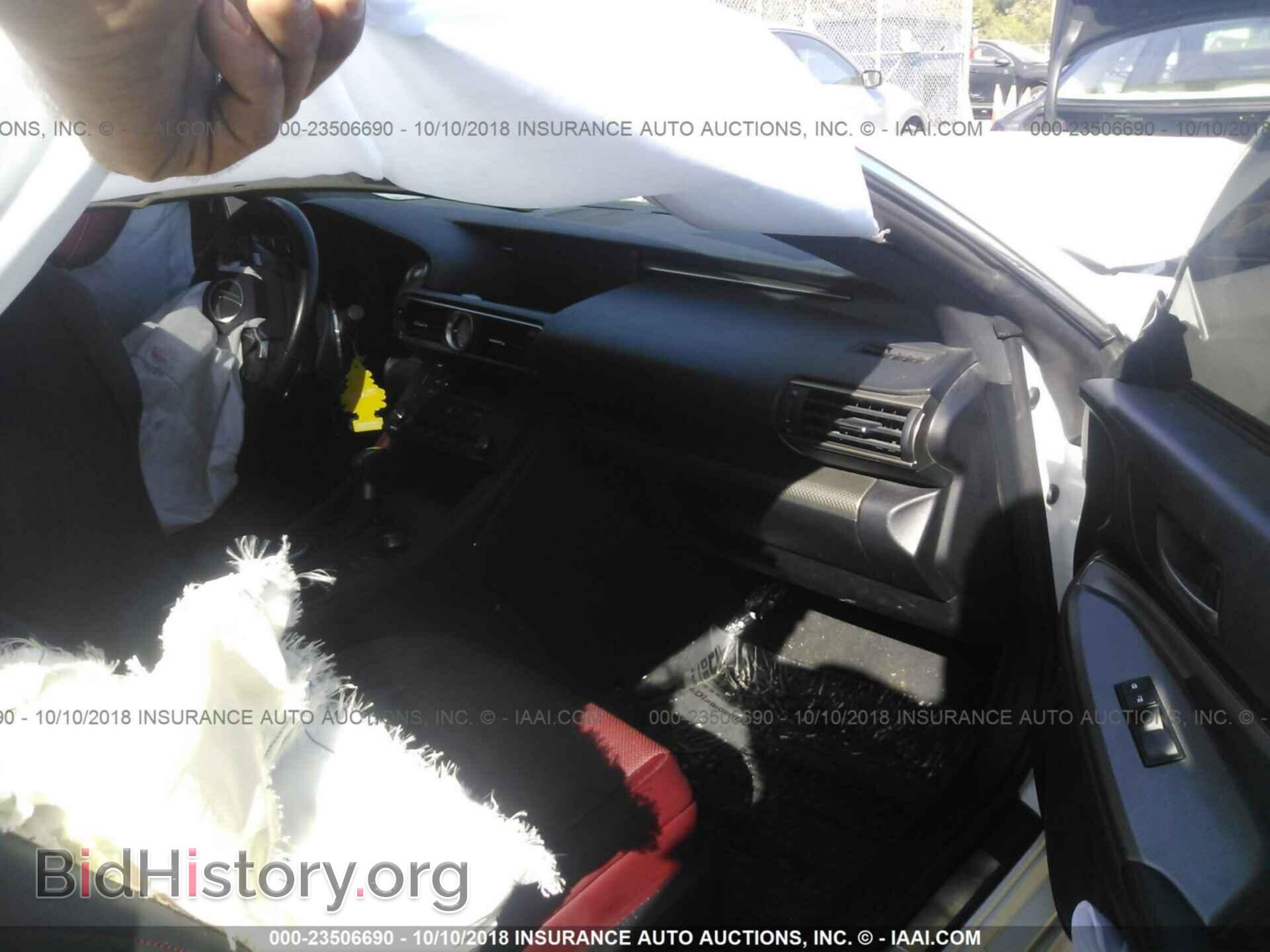 2015 Lexus Rc - VIN: JTHHE5BC5F5000448 - Photo 5