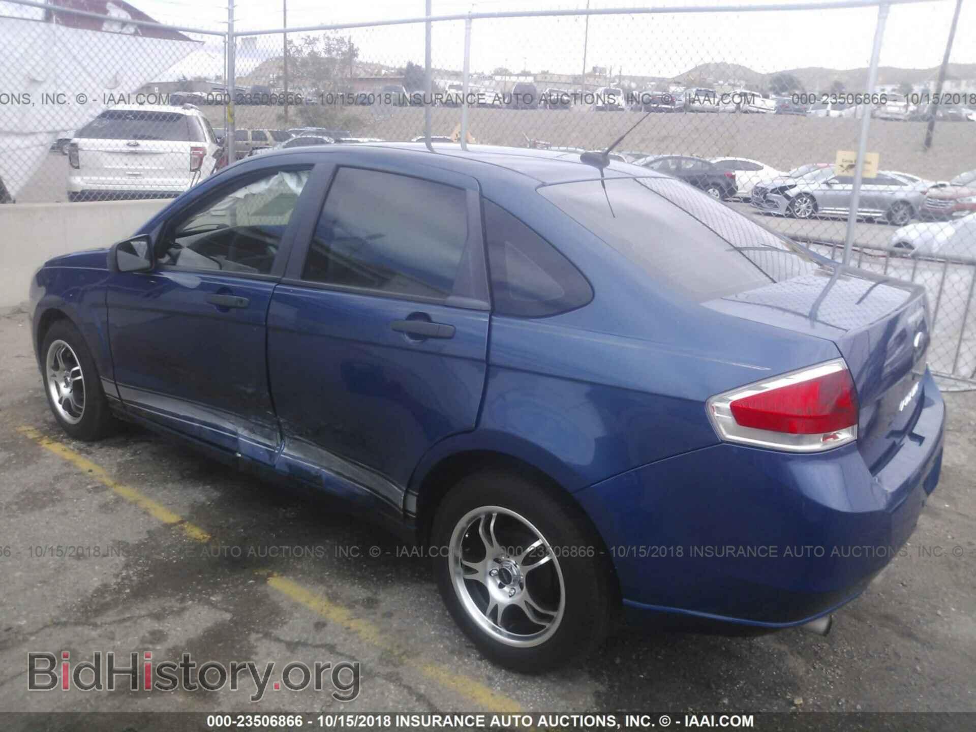 2009 FORD FOCUS - VIN: 1FAHP35N09W160562 - Фото 3