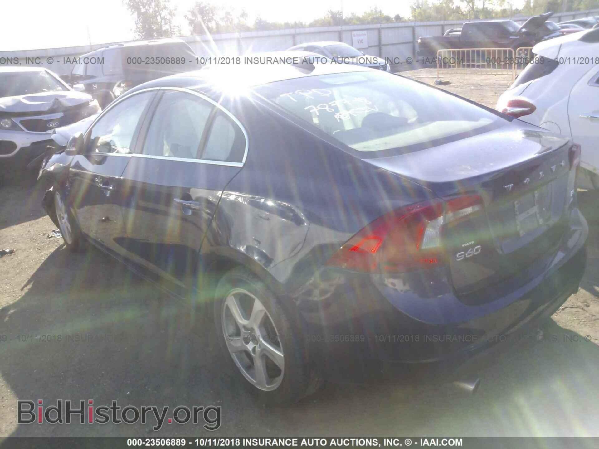 2013 Volvo S60 - VIN: YV1612FH3D1215074 - Фото 3