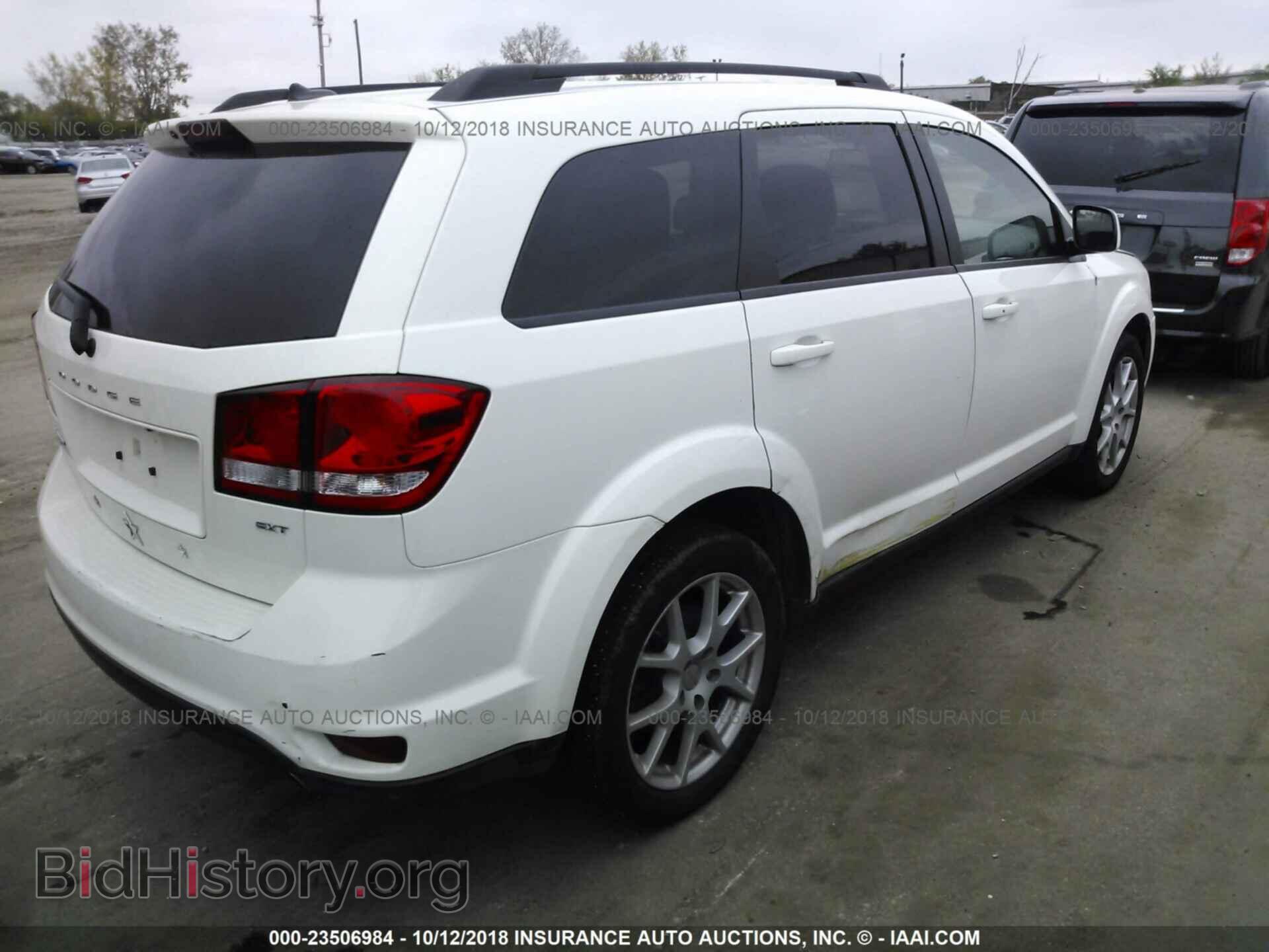 2014 Dodge Journey - VIN: 3C4PDDBG5ET309185 - Photo 4