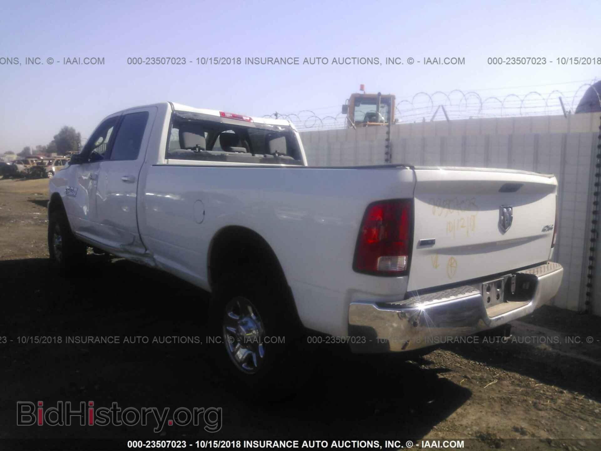 2017 Ram 3500 - VIN: 3C63R3HL1HG576147 - Фото 3