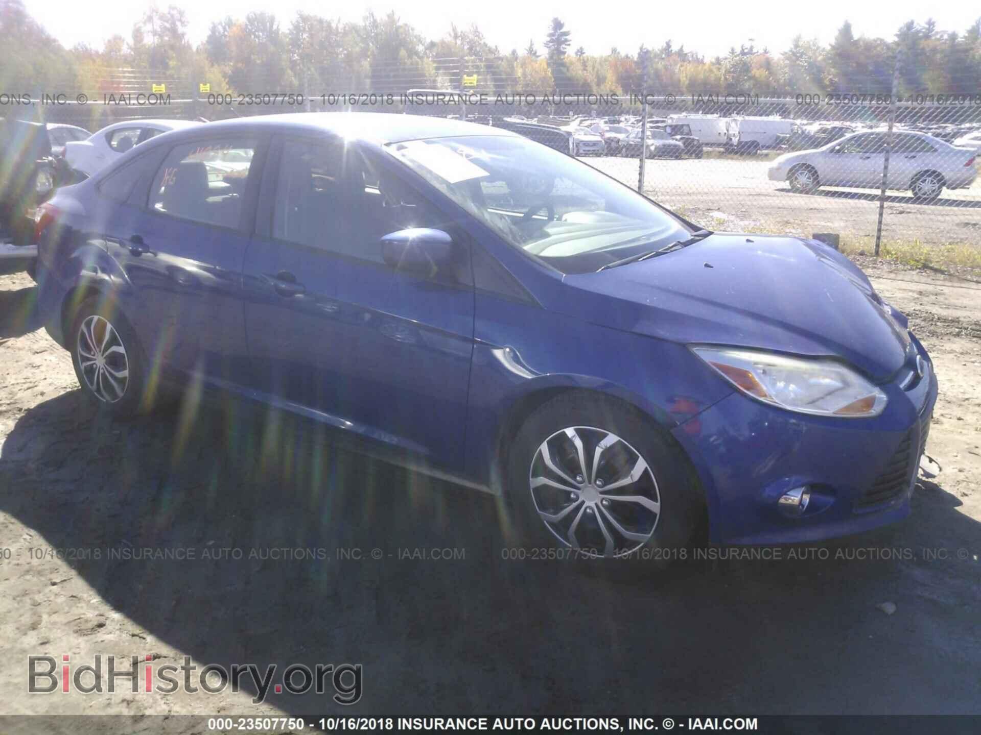 Photo 1FAHP3F27CL203730 - Ford Focus 2012