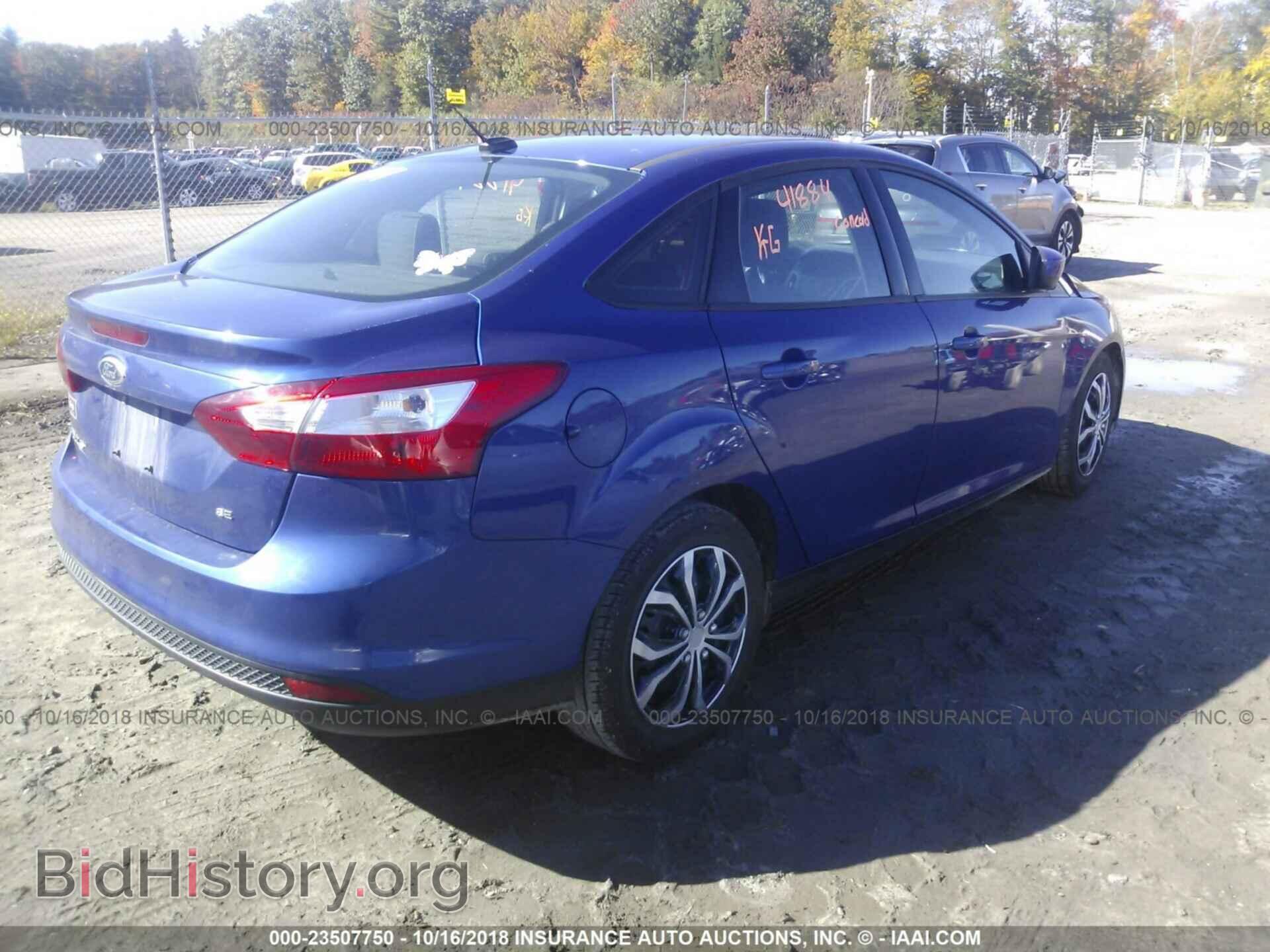 2012 Ford Focus - VIN: 1FAHP3F27CL203730 - Photo 4